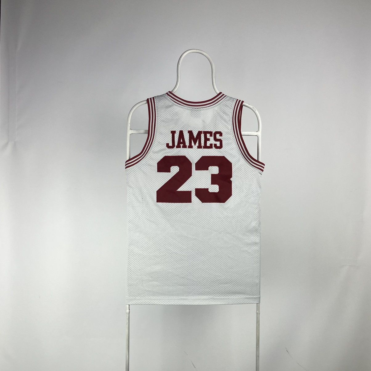 NBA Vintage Nike NBA jersey Cleveland Cavalries Lebron James 23 Size US M / EU 48-50 / 2 - 2 Thumbnail