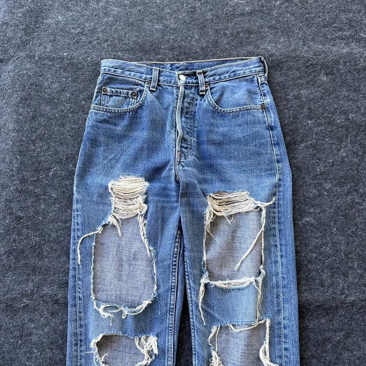 Levi's Vintage Levis 501 France Destroyed Denim 28x30 D633 Size US 28 / EU 44 - 2 Thumbnail