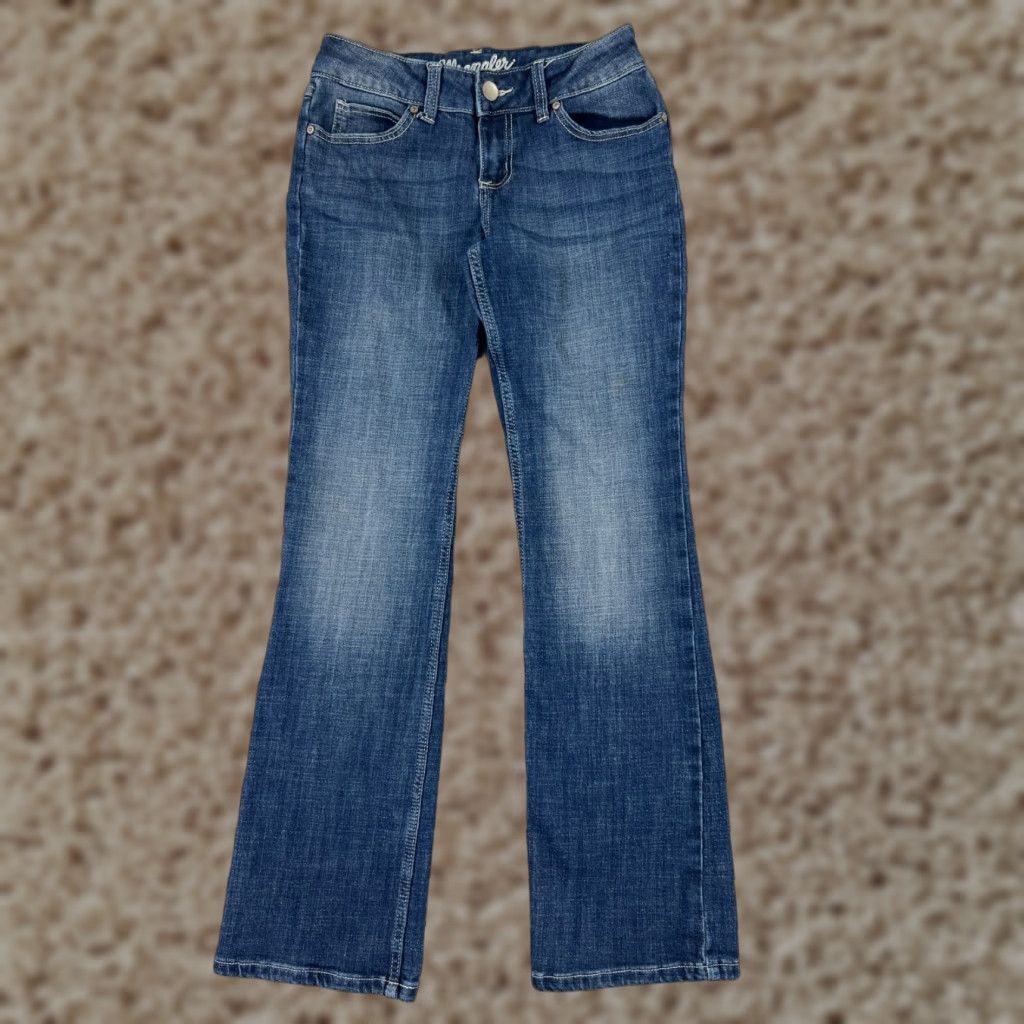 Wrangler Wrangler Jeans Women 3 Denim Bootcut Low Rise Blue Embroidered 5-Pocket Regular Inseam 30 in Slim Stretch Vintage No Size 26" / US 2 / IT 38 - 1 Thumbnail