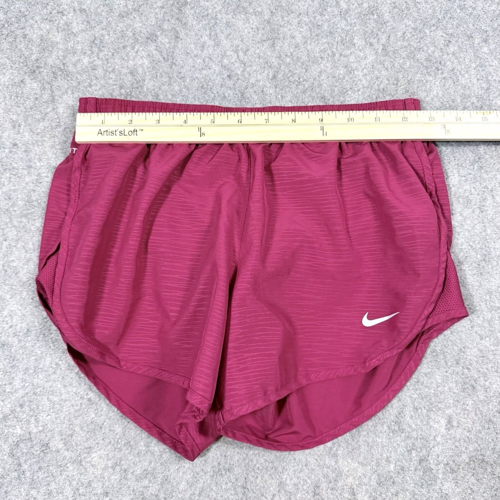Nike Nike Dri-Fit Running Shorts Women's XS Magenta Red Color Logo Pockets Quick Dry 3.5 Inseam Athletic Summer Activewear Size 26" / US 2 / IT 38 - 7 Thumbnail