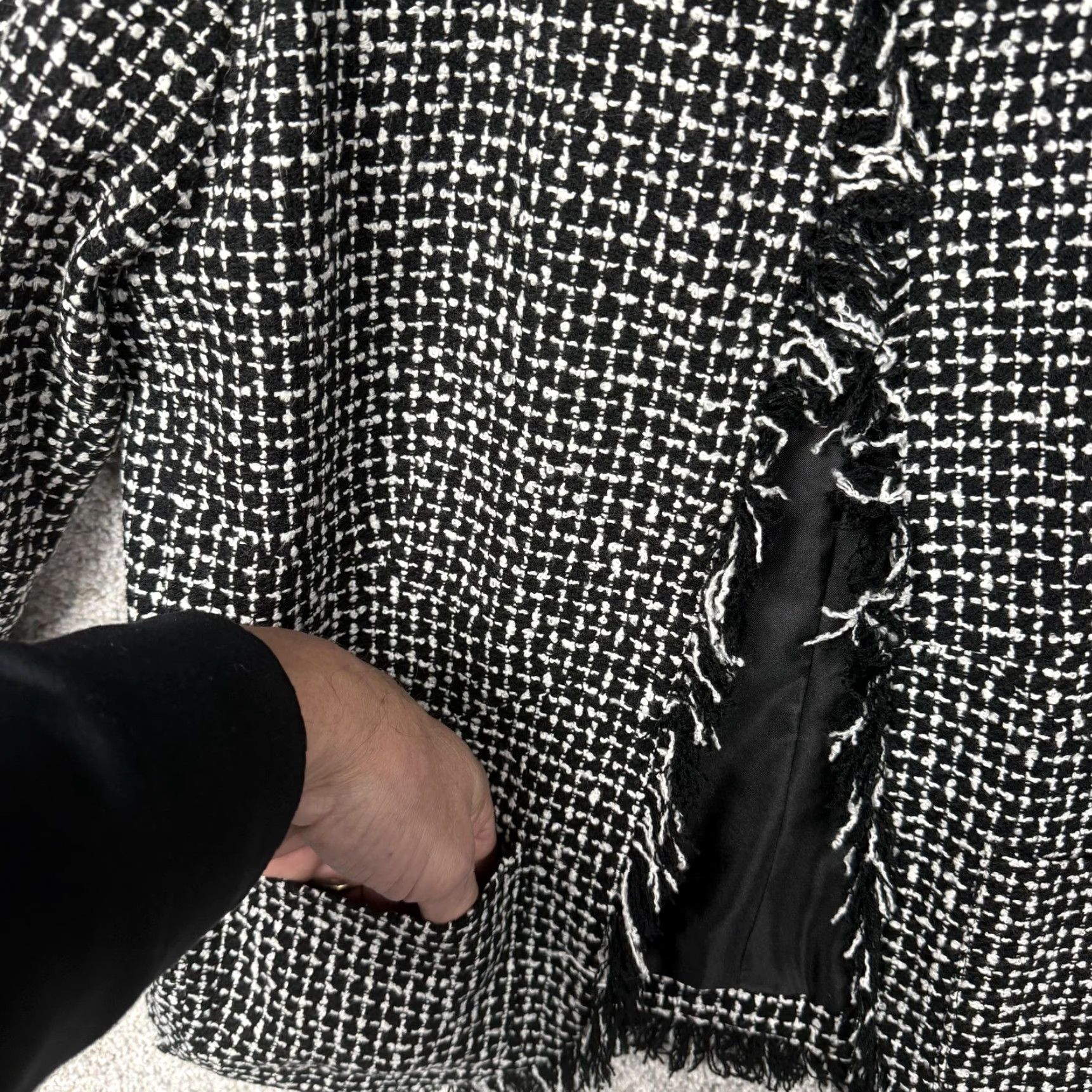 Vintage VINTAGE Ninety Two Piece Tweed Skirt Suit Set Jacket Skirt Black Check 3/4 Sleeve Office Siren Dark Academia Womens 10 Size 32" / US 10 / IT 46 - 6 Thumbnail