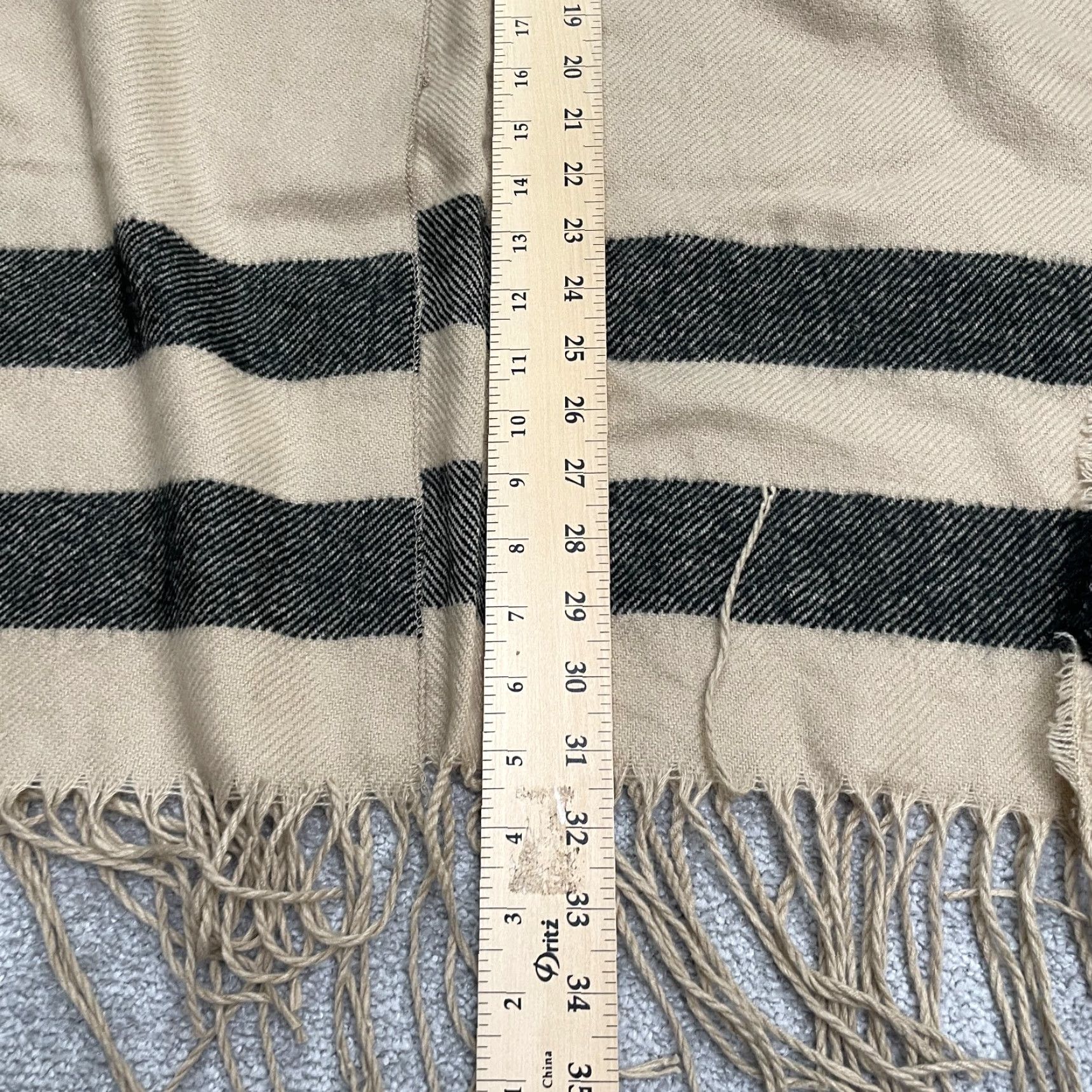 Forever 21 FOREVER 21 Shawl Top Shirt Womens One Size Taupe Black Striped Tasseled NWT Size ONE SIZE - 7 Thumbnail