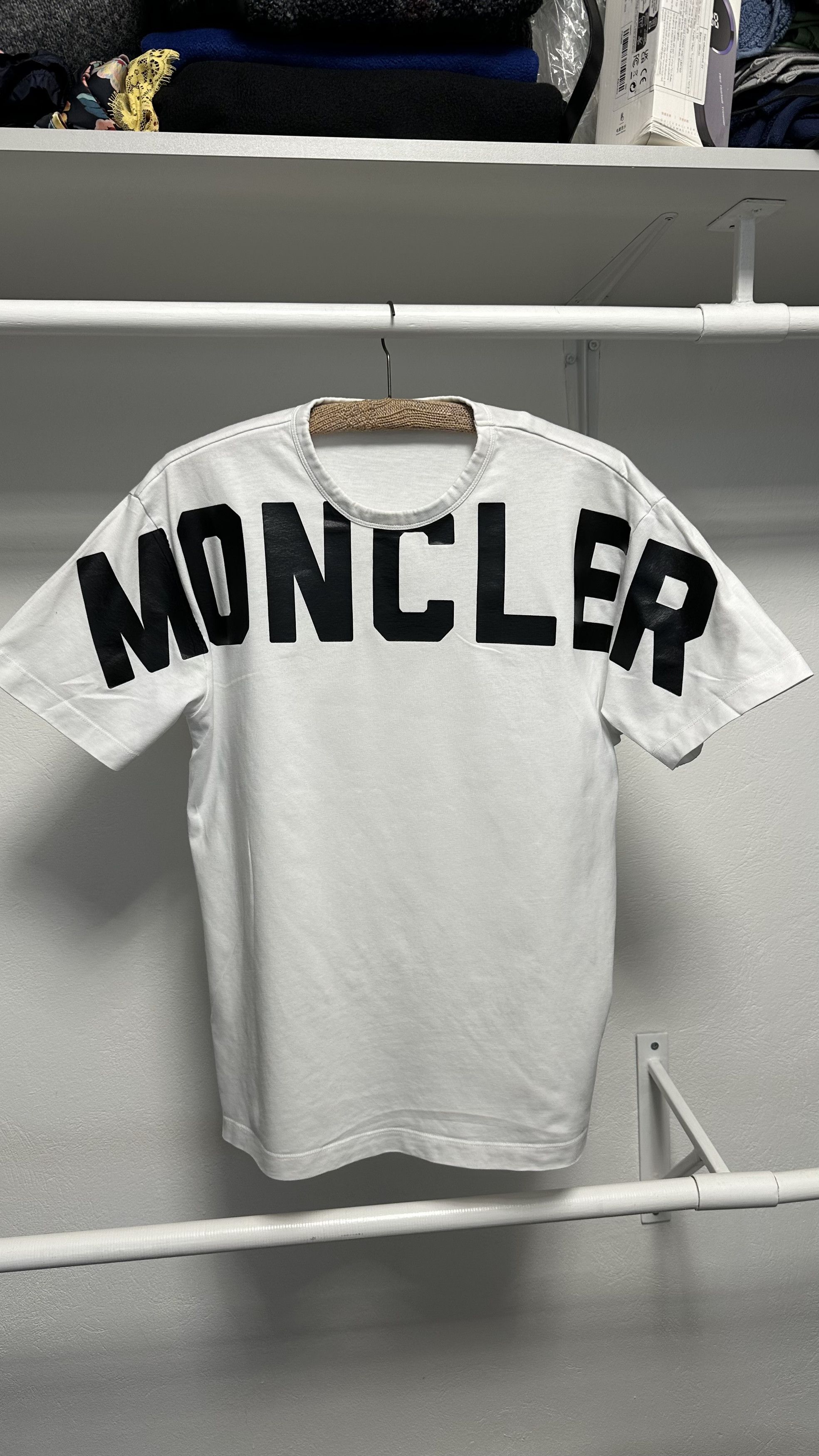 Moncler Moncler Top Hokuri Short Sleeve T-Shirt Big Logo Size US M / EU 48-50 / 2 - 1 Thumbnail