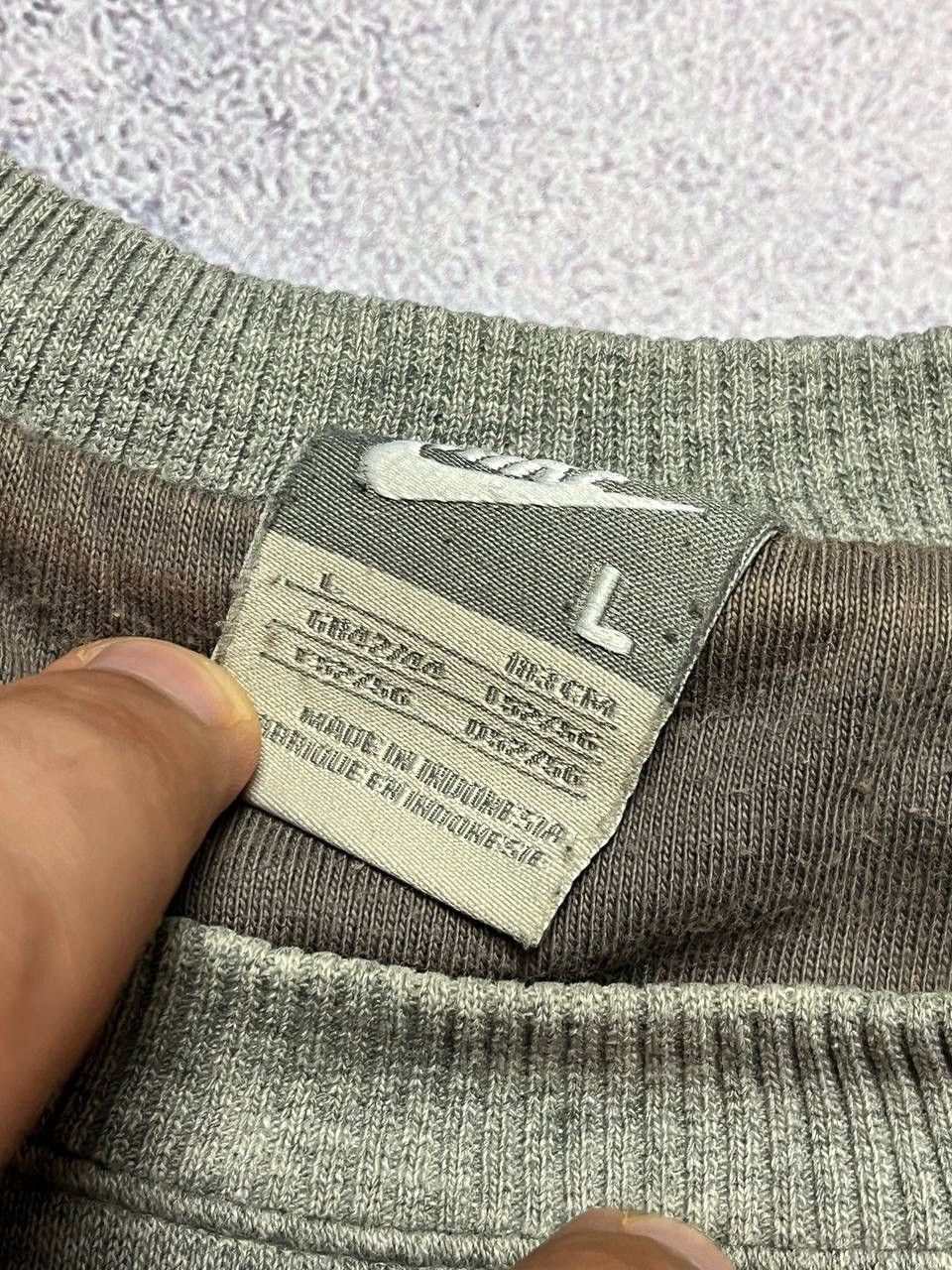 Nike Nike 90’s Vintage Big Logo Baggy Sweatshirt Size US L / EU 52-54 / 3 - 4 Thumbnail