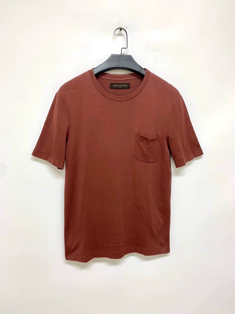 Louis Vuitton Louis Vuitton Red Short Sleeve T-Shirt - dmc Size US L / EU 52-54 / 3 - 1 Thumbnail
