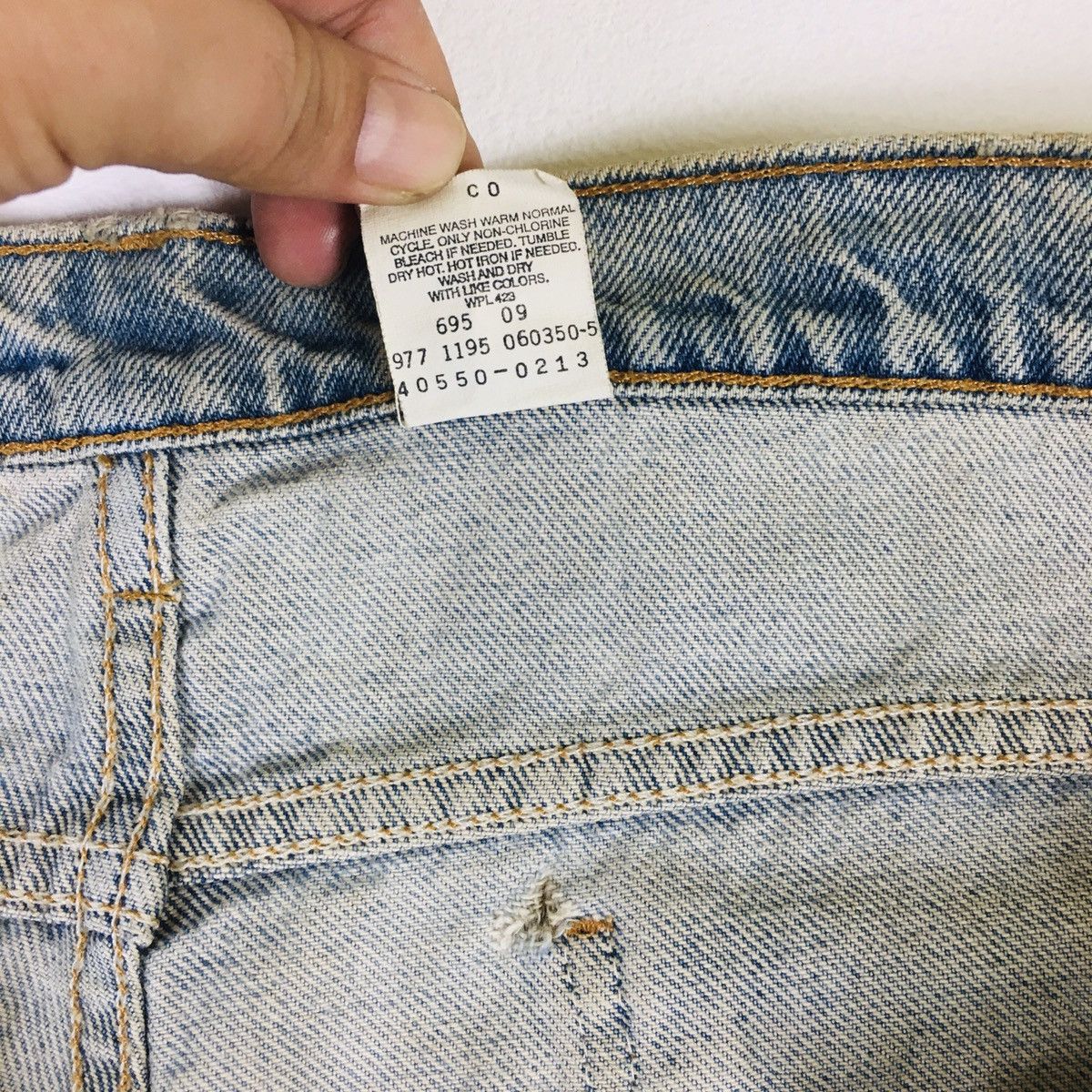 Levi's Vintage 90s Levi’s 550 Orange Tab Relaxed Fit Tapered Leg Size US 38 / EU 54 - 12 Thumbnail