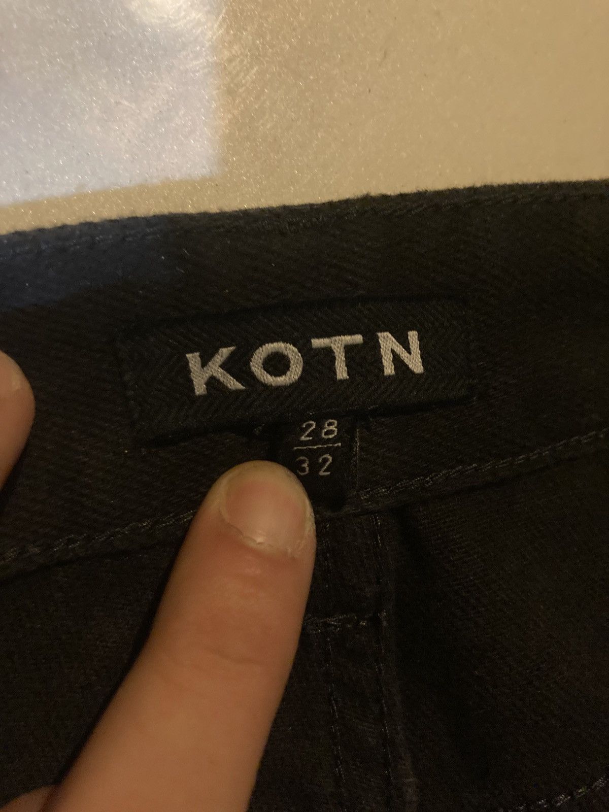 Kotn KOTN Anti-Fit Denim Black Size US 28 / EU 44 - 3 Thumbnail