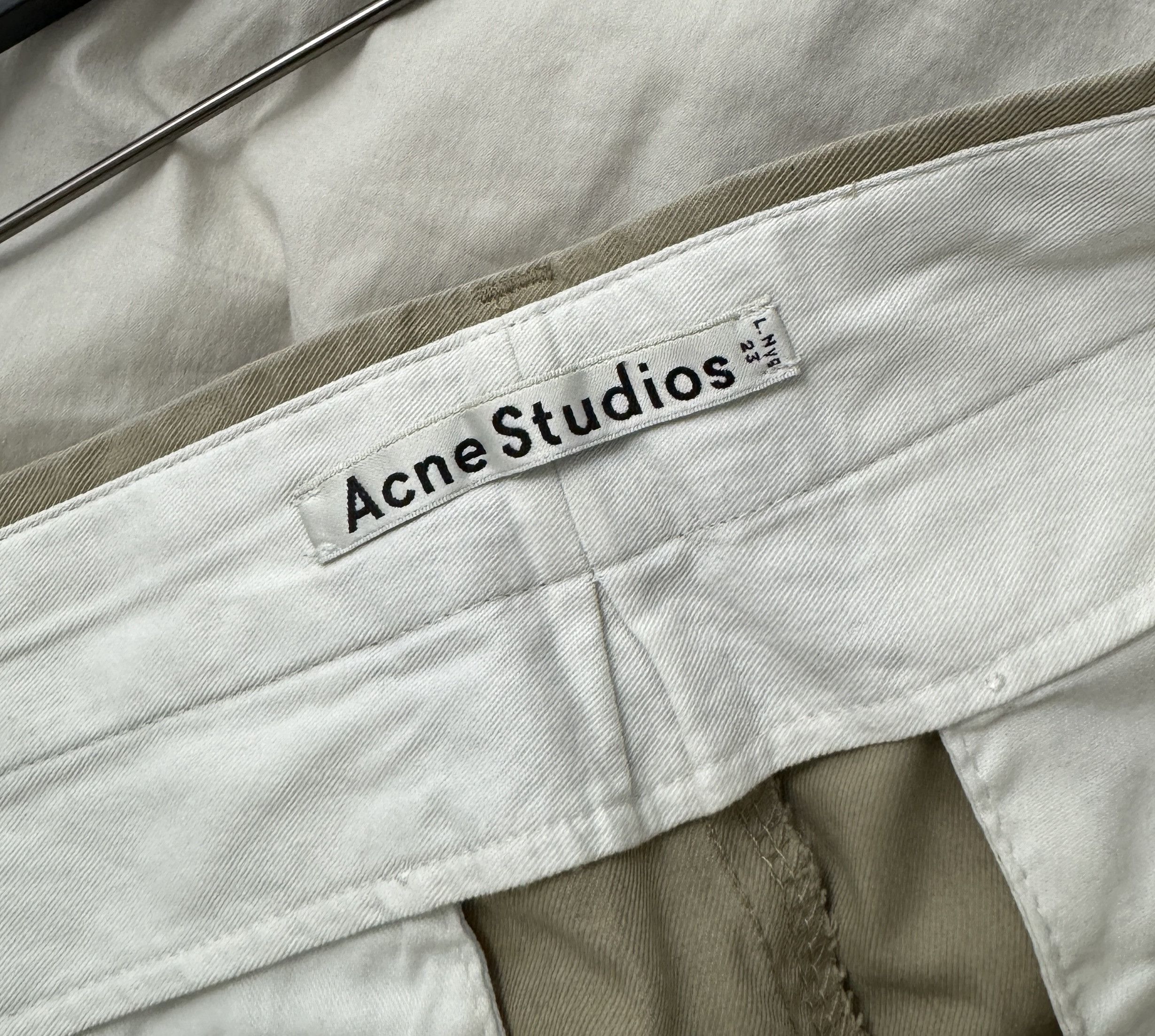 Acne Studios Acne Studios Adrian Dot Chino Shorts Trousers Beige Size 50 Size US 34 / EU 50 - 5 Thumbnail