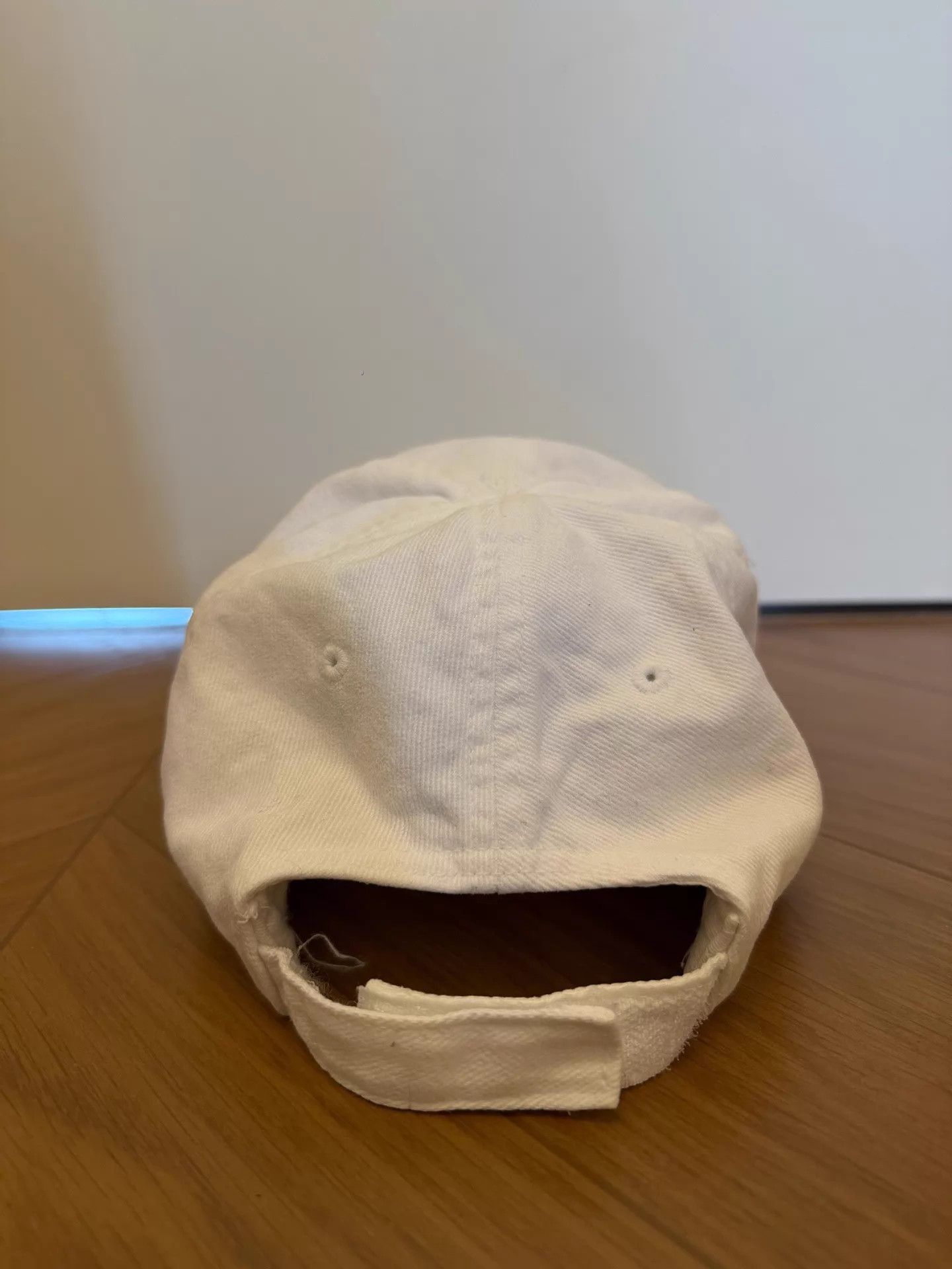 Balenciaga Balenciaga White Embroidered Logo Cap L Size ONE SIZE - 3 Thumbnail