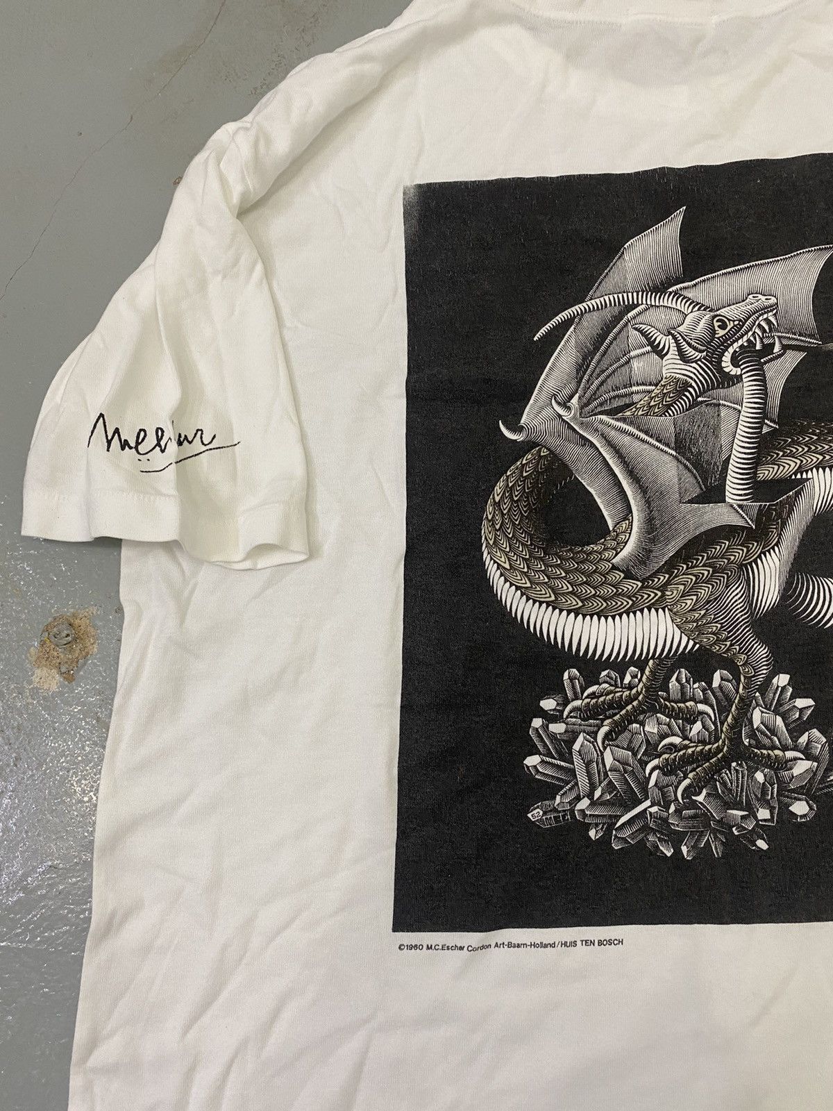 Art Comes First 💥 M.C ESCHER DRAGON ART DRAW BIG PRINTED Size US L / EU 52-54 / 3 - 4 Thumbnail