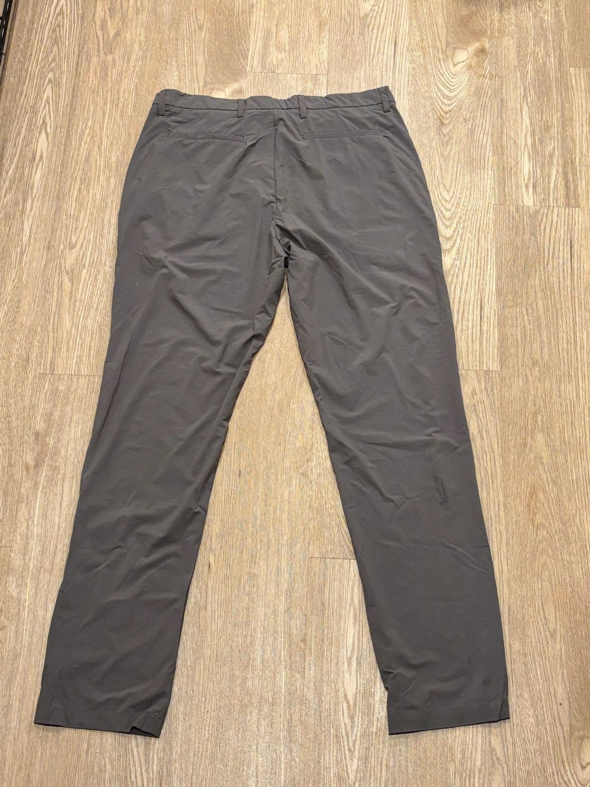 Saks Fifth Avenue Grey Saks 5th Casual Pants Size US 34 / EU 50 - 2 Thumbnail