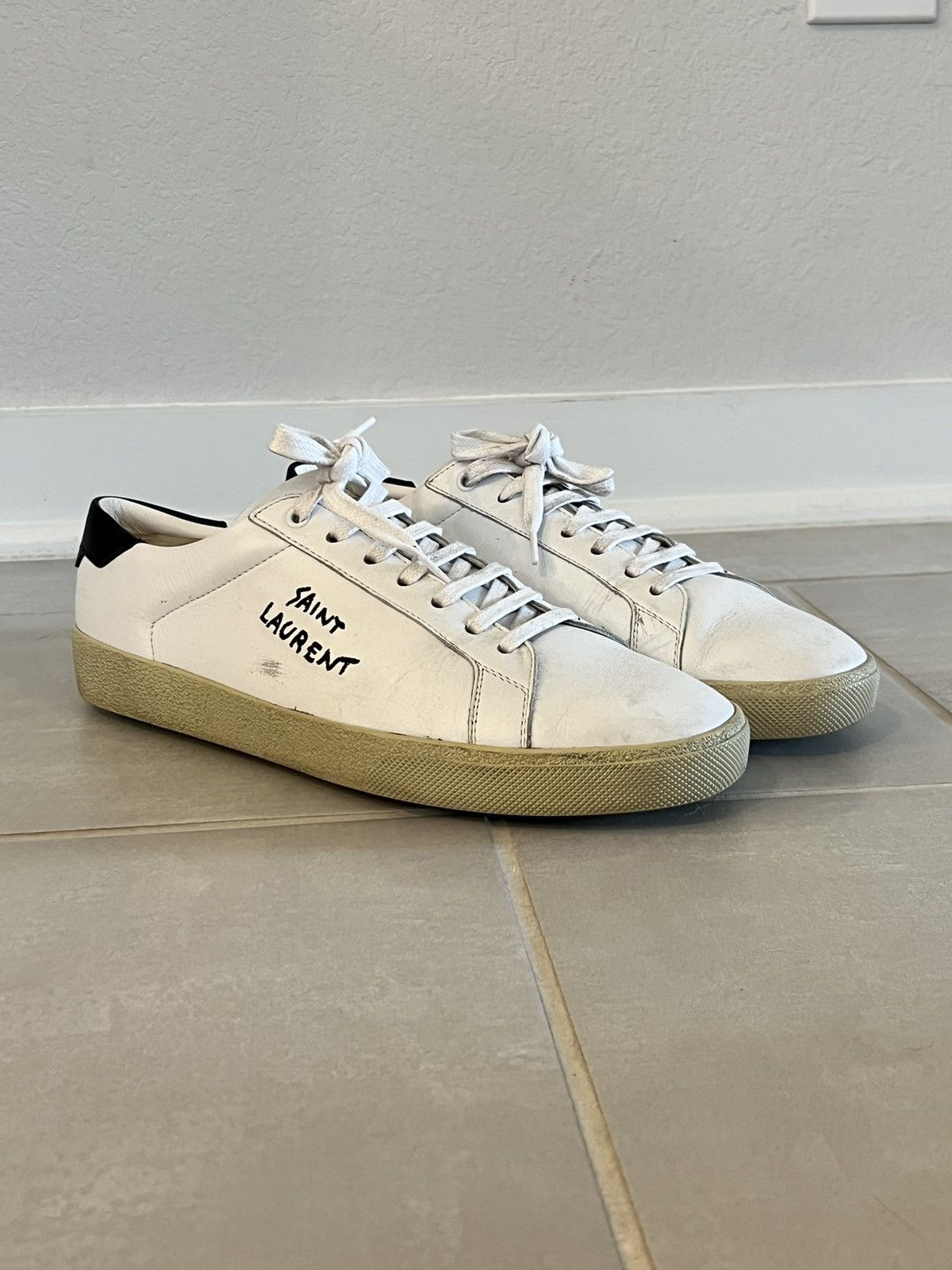 image of Saint Laurent Paris Saint Laurent Sl/06 Embroidered Court Classic Sneaker in White, Men's (Size 10)