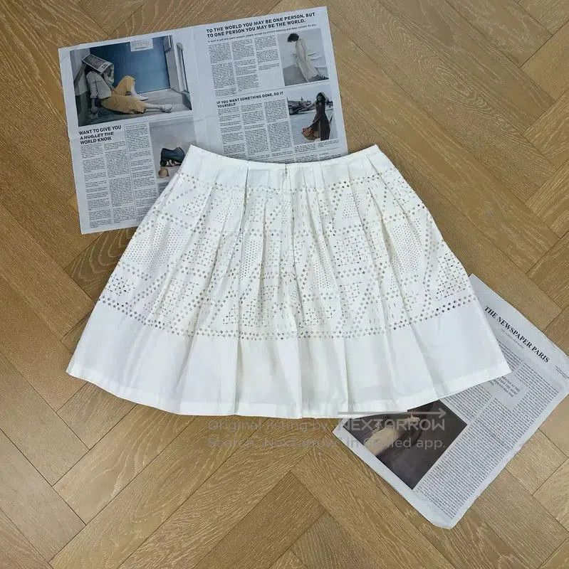 Fendi Fendi White Women's Skirt with Cutout Design . Size 23" - 1 Thumbnail