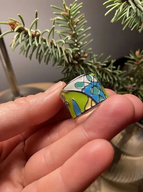 Japanese Brand Enamel Green Leaf Shape Rings (size 6-10) Size ONE SIZE - 3 Thumbnail