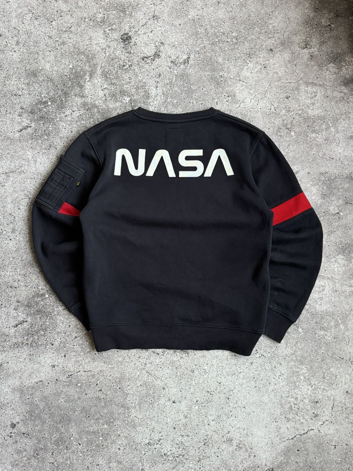 Alpha Industries × Vintage Vintage Alpha Industries x NASA big logo sweatshirt Size US S / EU 44-46 / 1 - 1 Thumbnail
