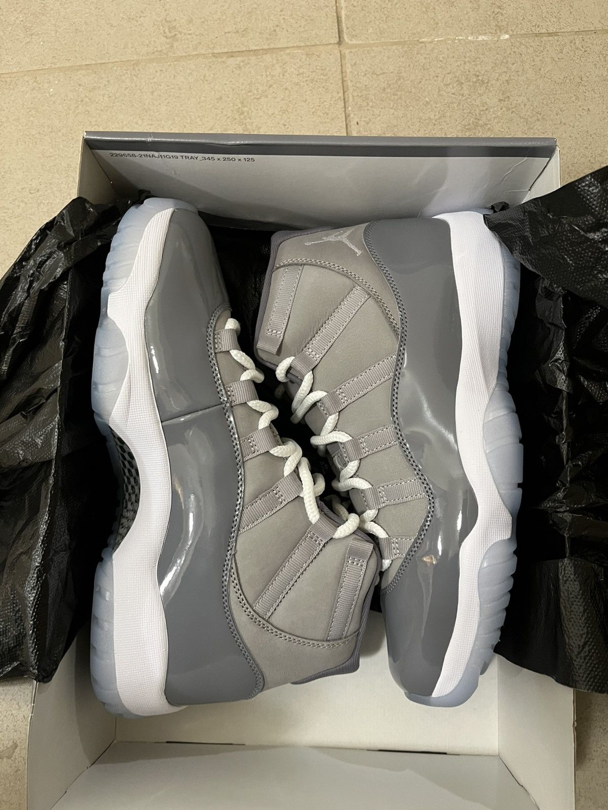 Jordan Brand Jordan 11 Retro Cool Grey Sz 10us Size US 10 / EU 43 - 5 Thumbnail