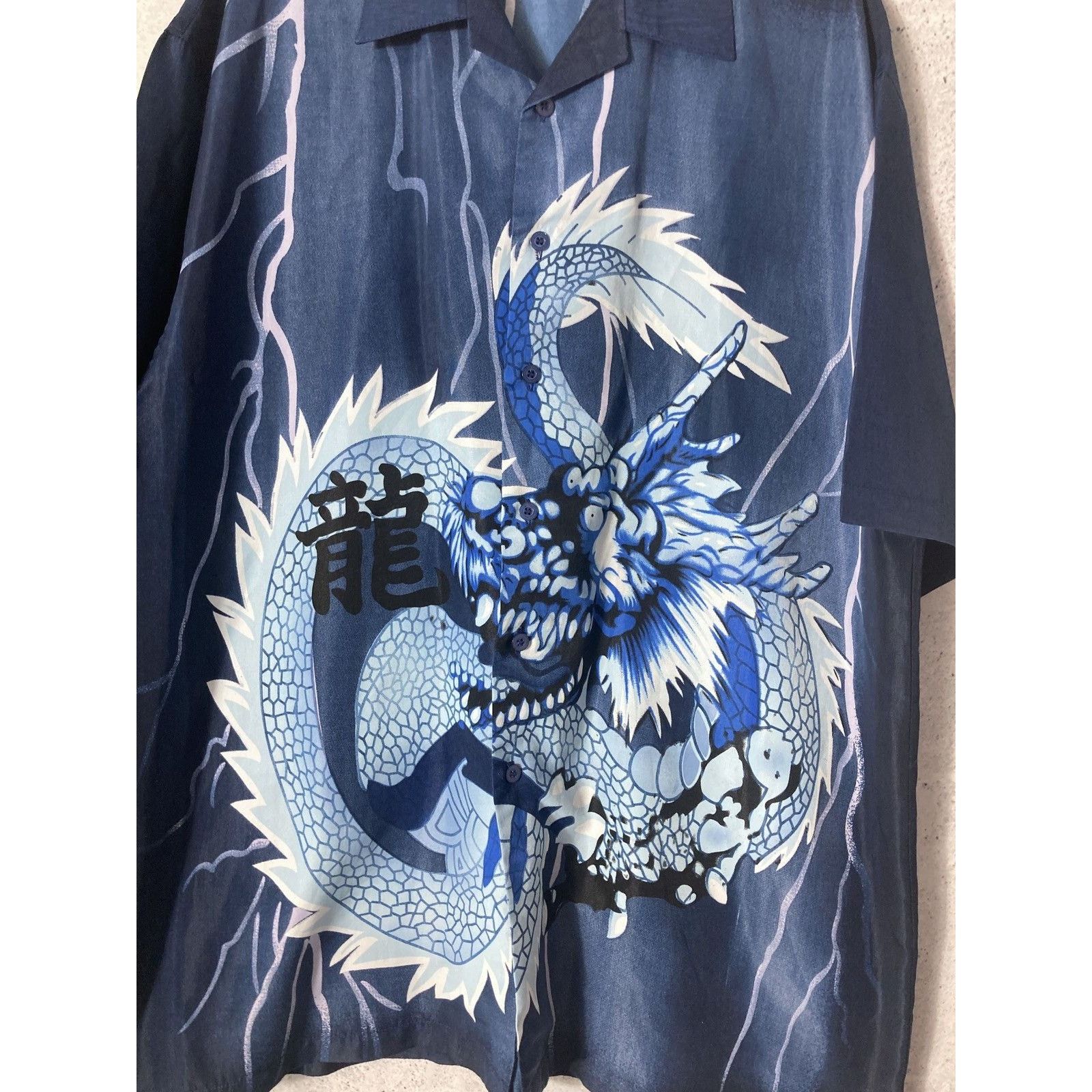Japanese Brand × Vintage 90s Vintage Japanese Dragon Blue Summer Crazy Shirt Size US XXL / EU 58 / 5 - 2 Thumbnail