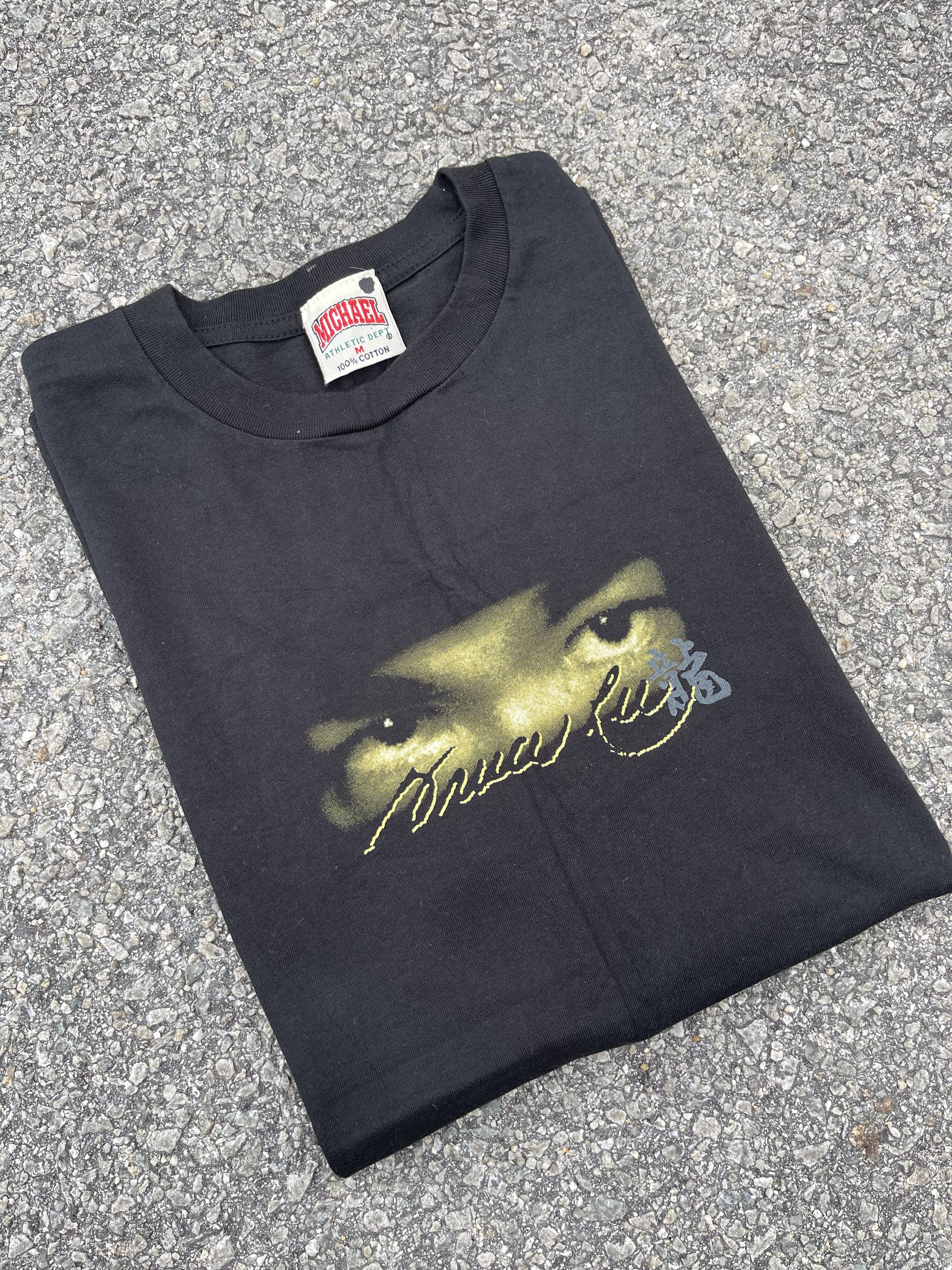 5351 POUR LES HOMMES × Vintage Vintage 5351 Pour Les Hommes x Bruce Lee Black Tee Size M Size US M / EU 48-50 / 2 - 1 Thumbnail