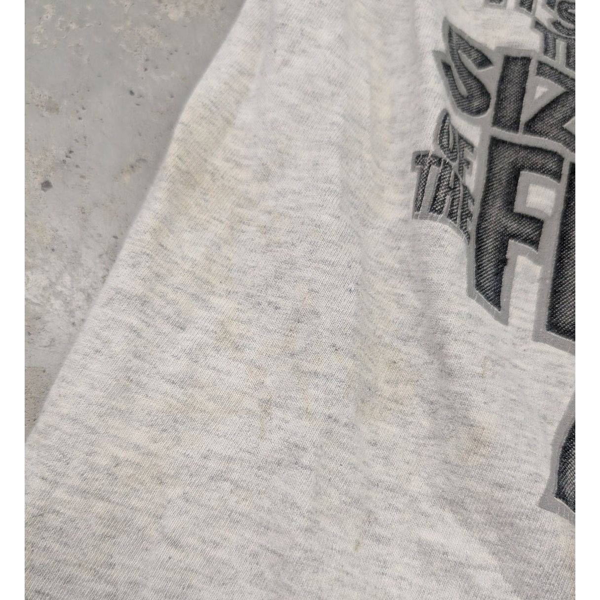 Cartoon Network × Vintage Vintage Looney Tunes Taz Fight of the Animal Football tshirt Size US L / EU 52-54 / 3 - 12 Thumbnail