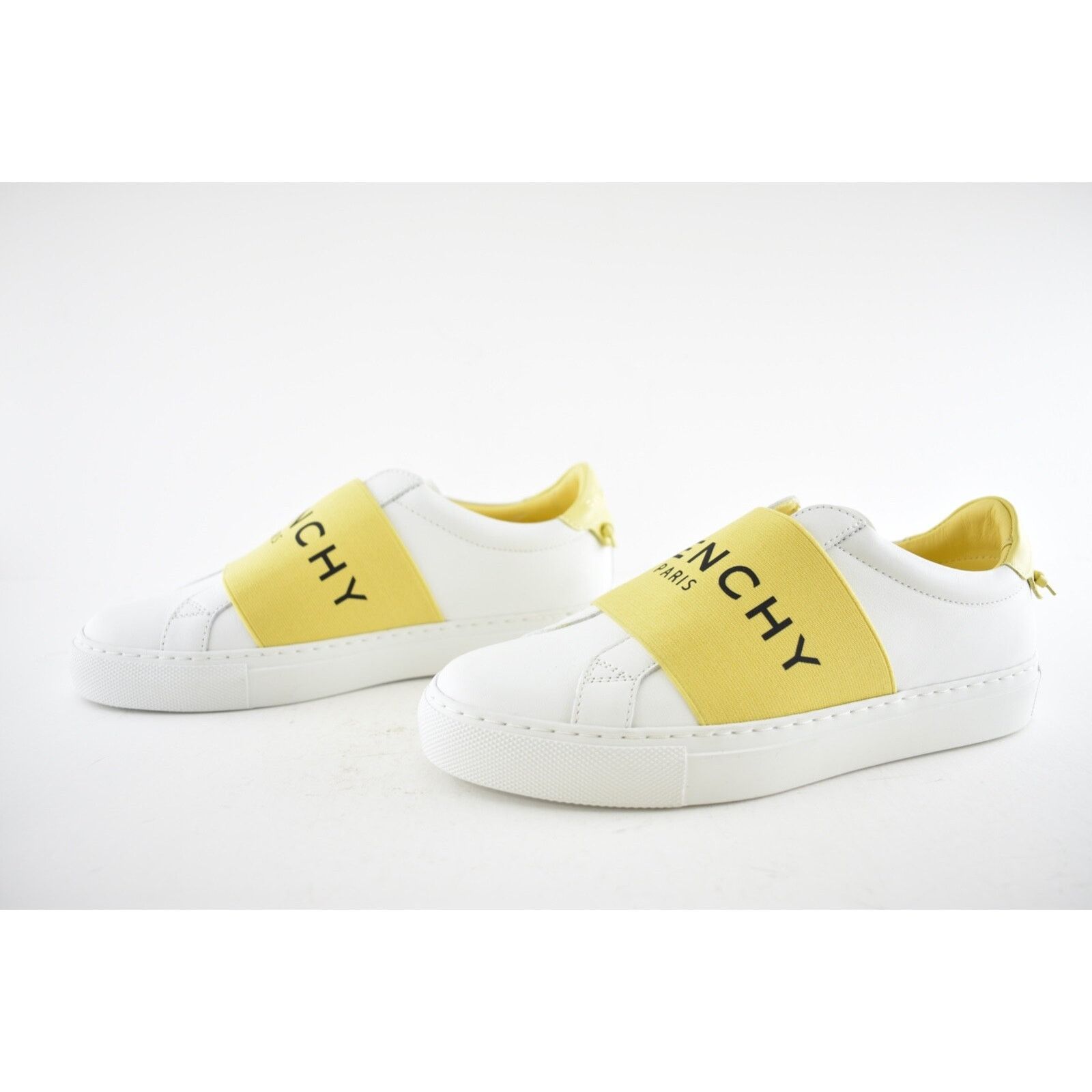 Givenchy Givenchy Urban Street Black Logo Strap Low Top Flat Sneaker Size US 5 / IT 35 - 9 Thumbnail