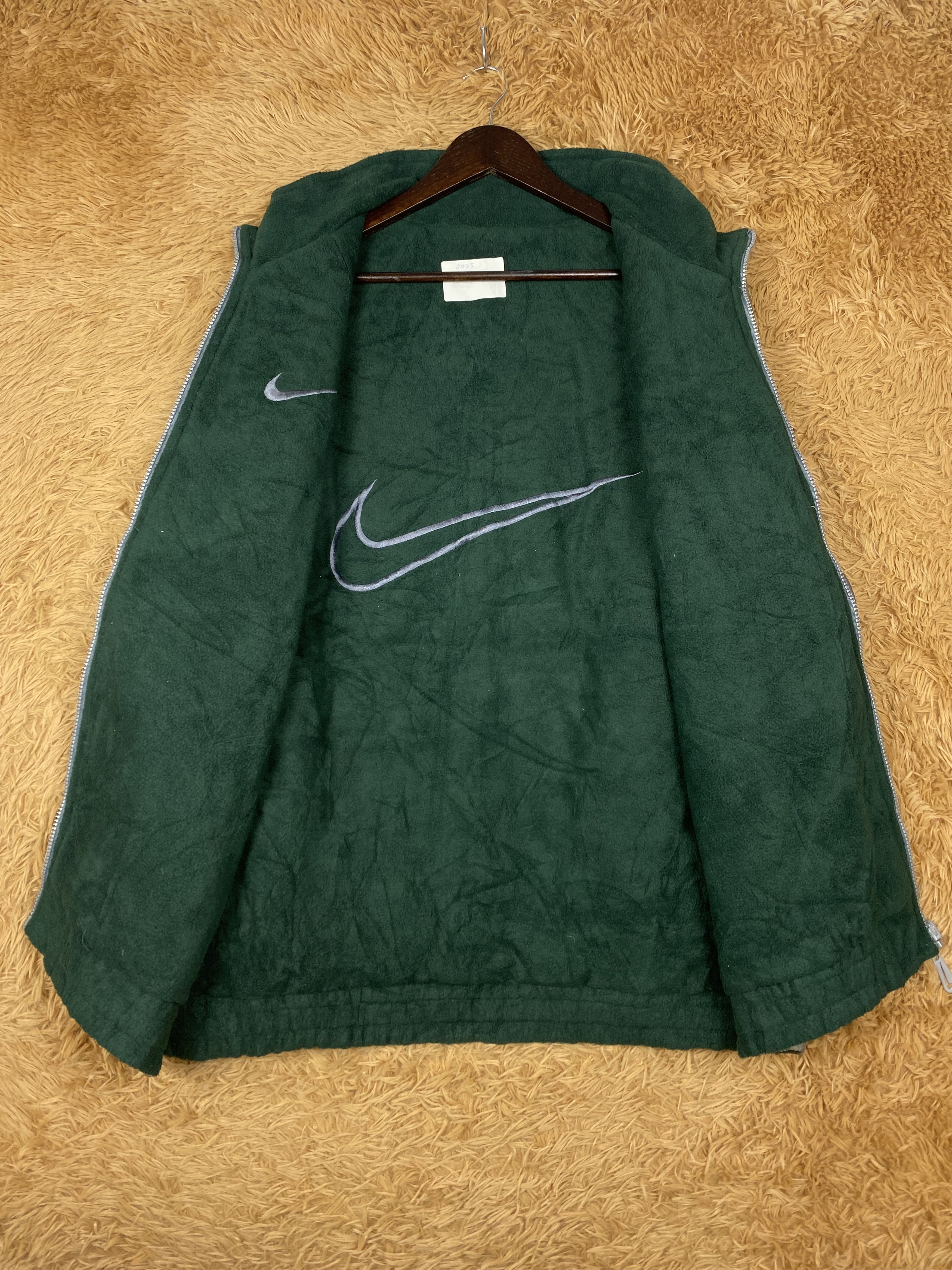 Nike Vintage Nike Swoosh Big Logo Reversible Jacket DJ0025 Size US L / EU 52-54 / 3 - 10 Thumbnail