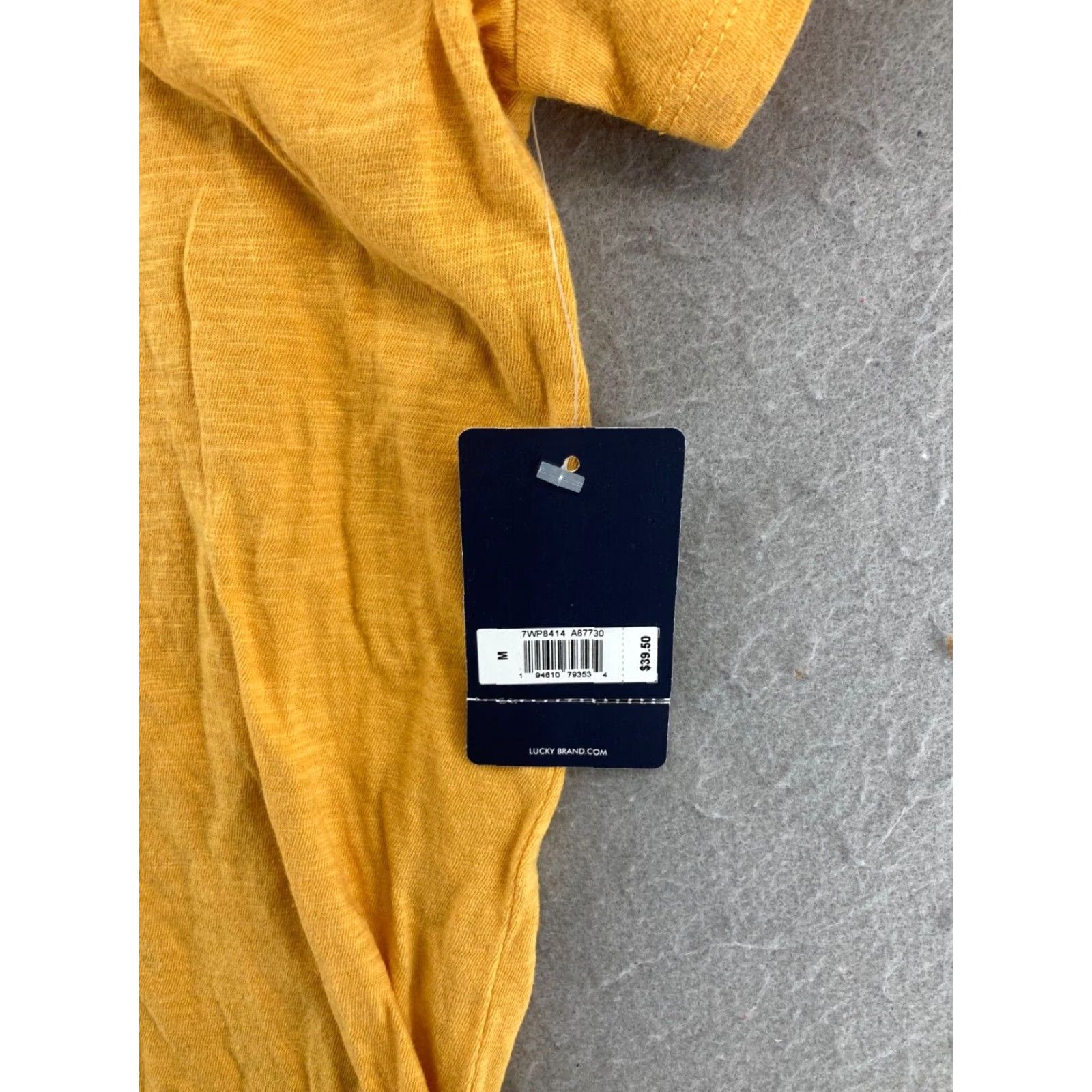 Lucky Brand Lucky Brand T-Shirt Women Medium Yellow Graphic Print NWT Short Sleeve Crew Neck Cotton Jersey 90s? Size M / US 6-8 / IT 42-44 - 7 Thumbnail
