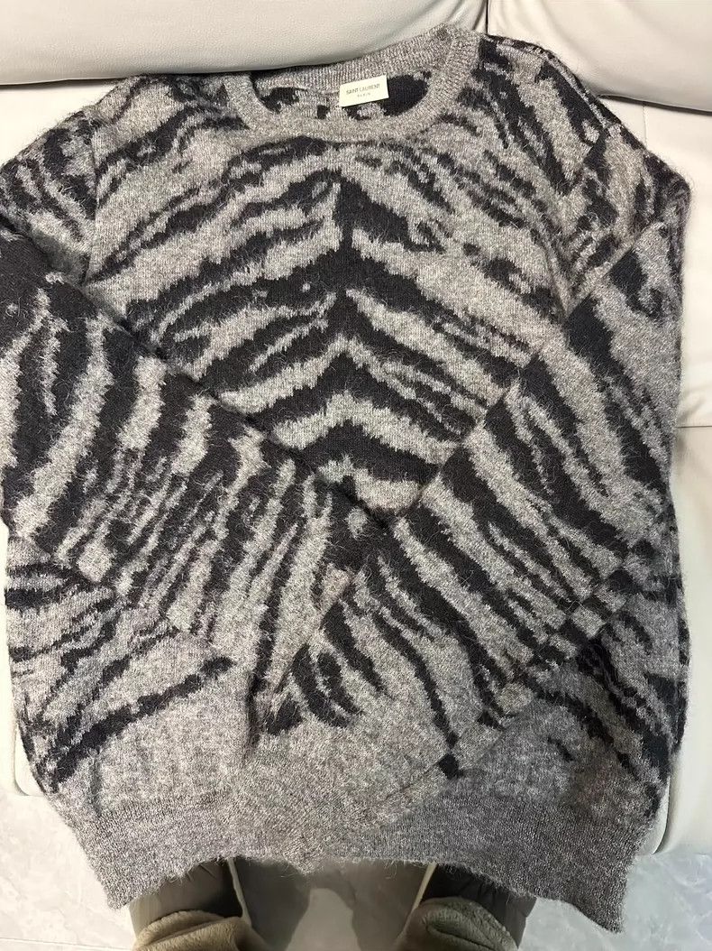 Saint Laurent Paris Saint laurent paris Zebra Stripe sweater 2506-Nextarrow Size US L / EU 52-54 / 3 - 1 Thumbnail