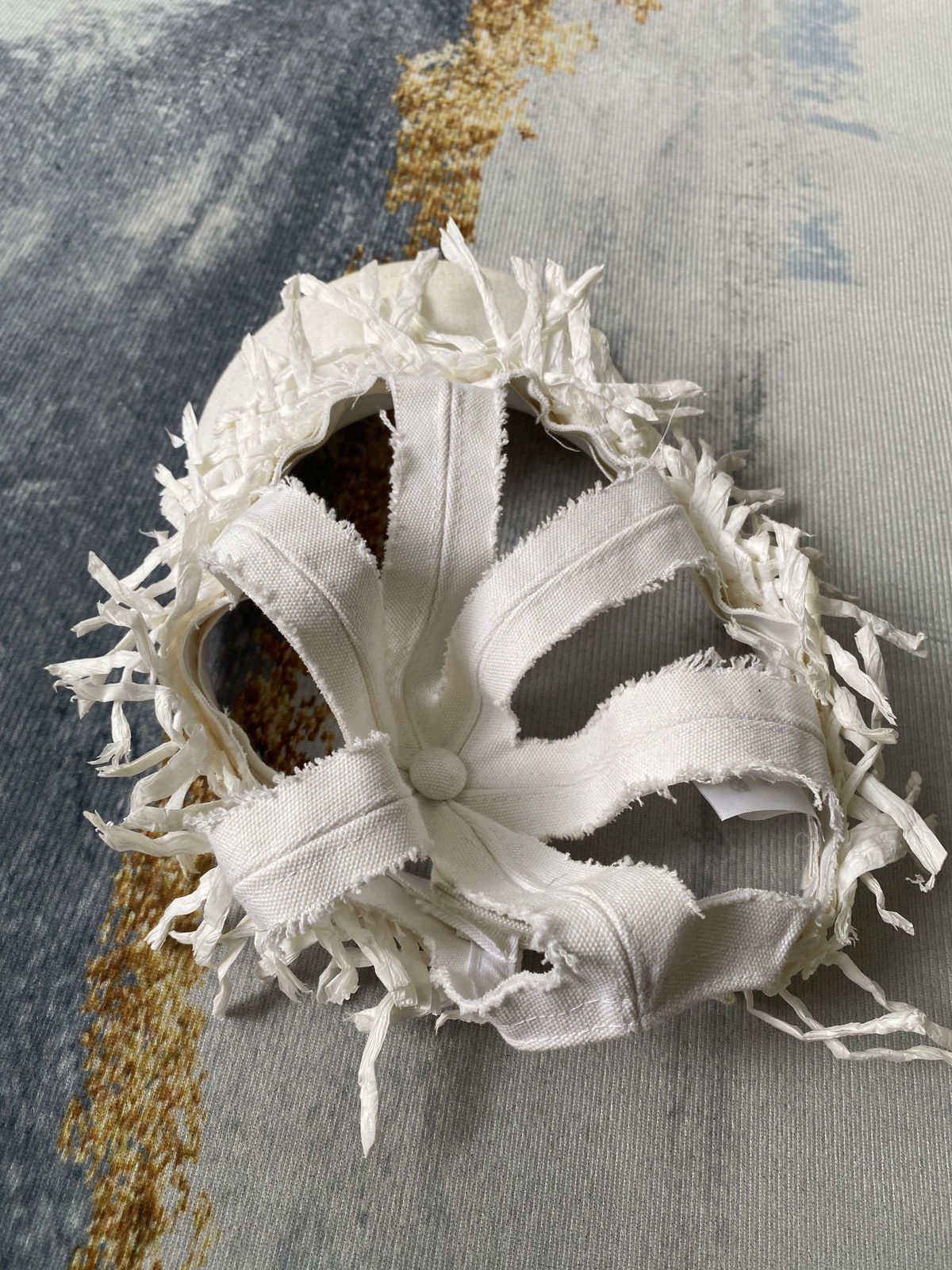 Maison Margiela SS19 Decorated Dried Woven Raphia Hat In 100 White Cap Size ONE SIZE - 3 Thumbnail
