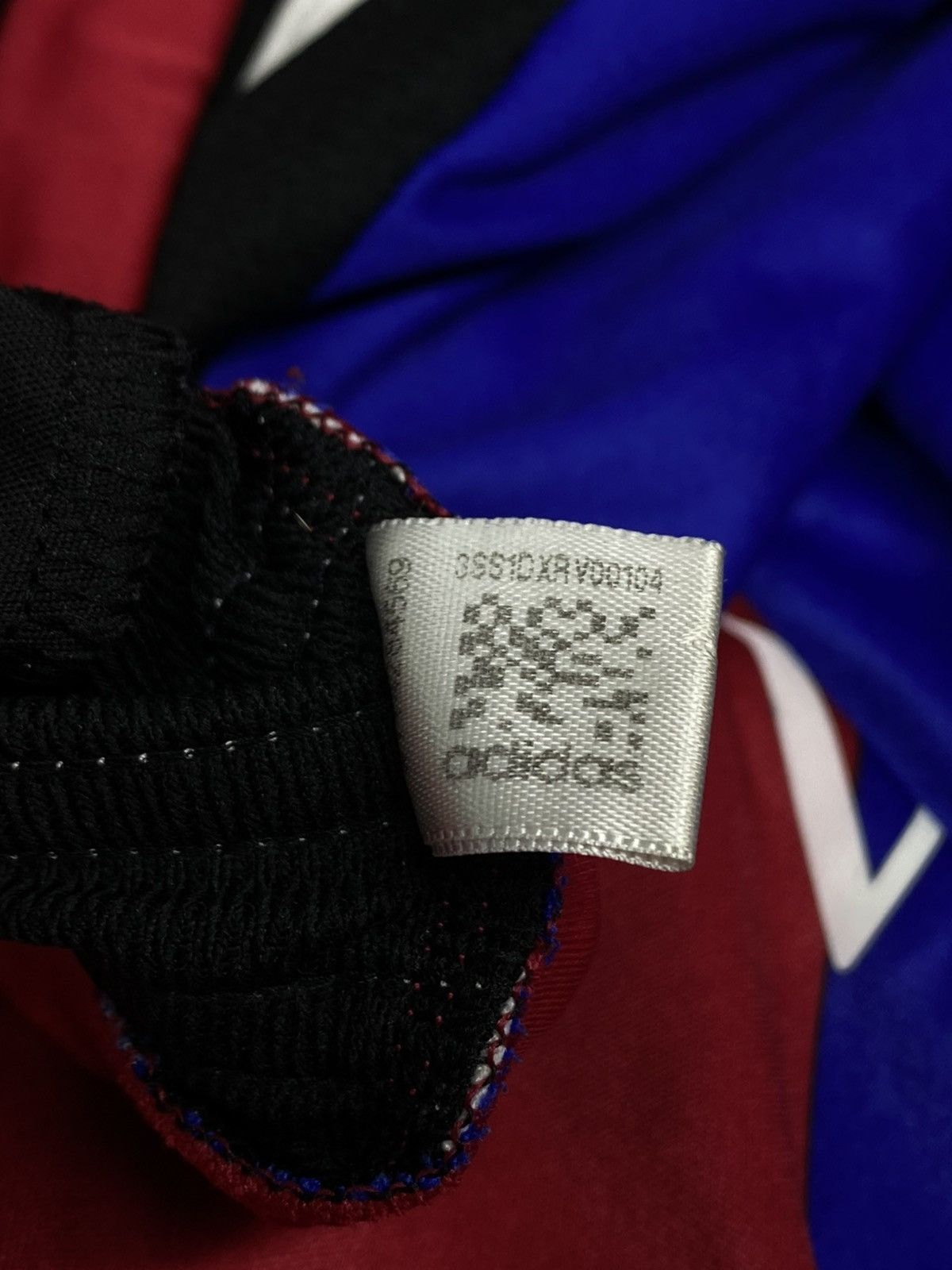 Adidas Adidas FC Basel 2015/16 Home Football Shirt Soccer Jersey Size US M / EU 48-50 / 2 - 17 Thumbnail