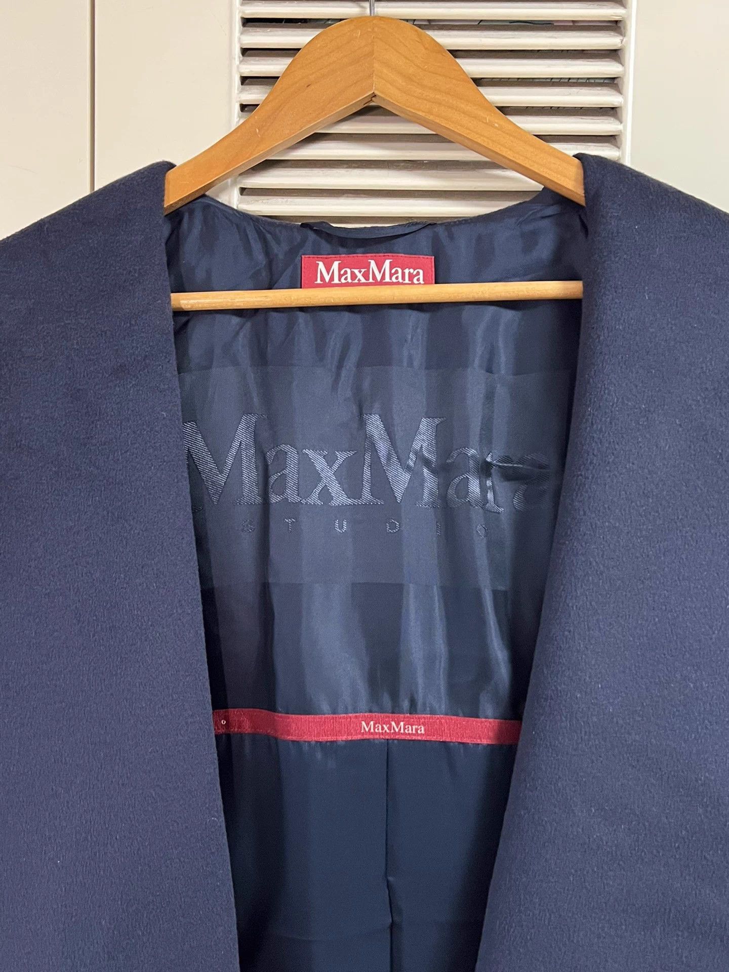Max Mara MaxMara Women's Wool Dressing Gown Navy Fox Fur 38 Size S / US 4 / IT 40 - 3 Thumbnail