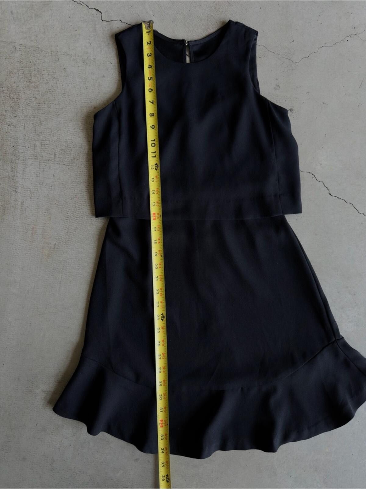 Banana Republic Banana Republic / Crepe Cutout Dress / Black Size XS / US 0-2 / IT 36-38 - 5 Thumbnail