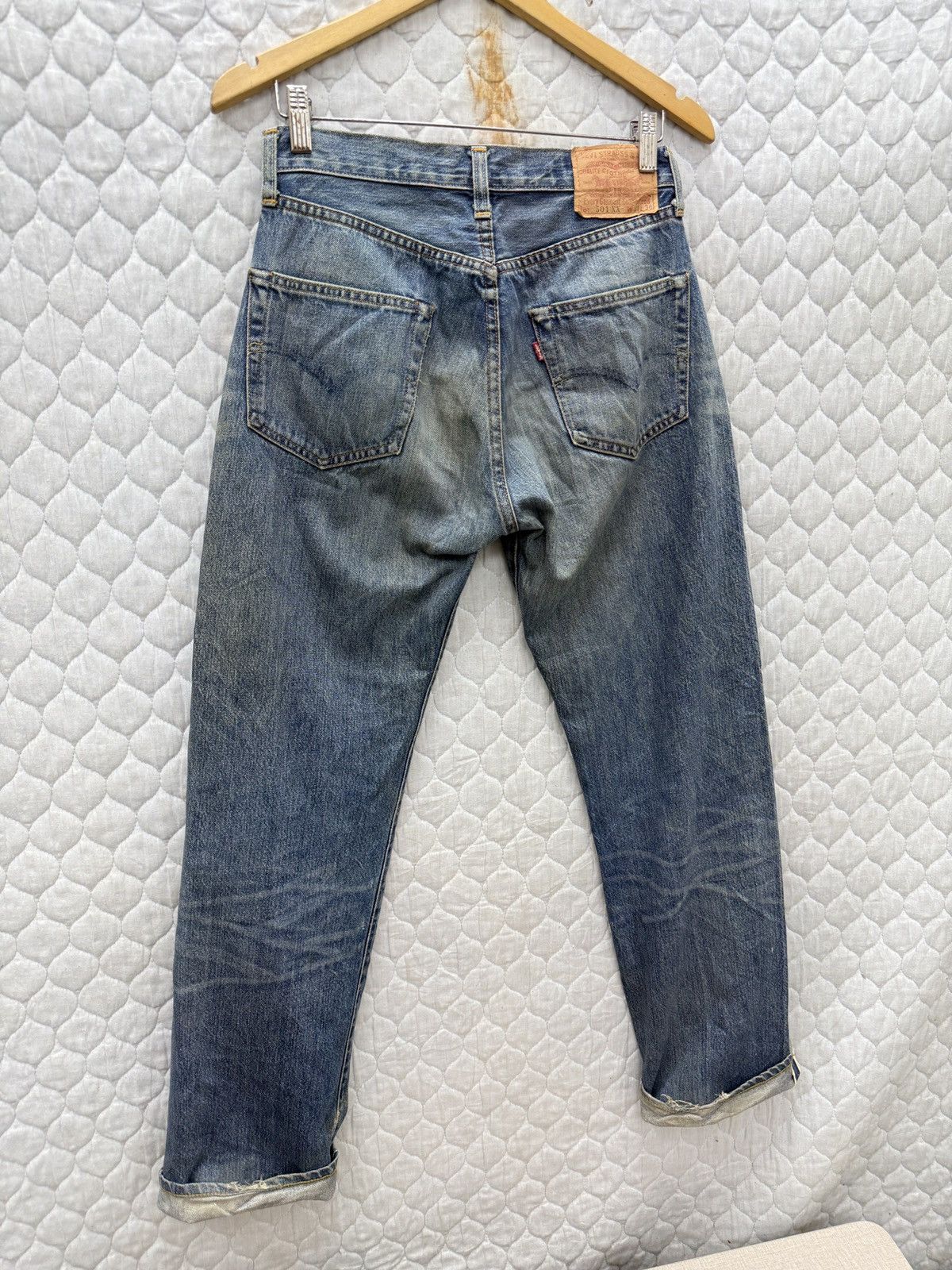 Levi's 🔥ARCHIVE VINTAGE LEVIS 501XX BIG E DISTRESSED SELVEDGE DENIM Size US 29 - 8 Thumbnail
