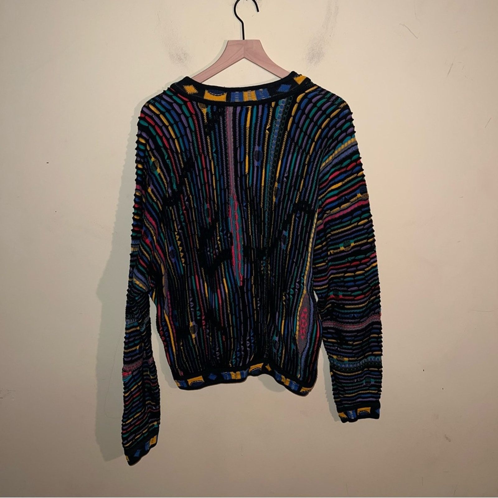 Coogi VNTG COOGI 90s tundra style rainbow sweater L Size XL / US 12-14 / IT 48-50 - 3 Thumbnail