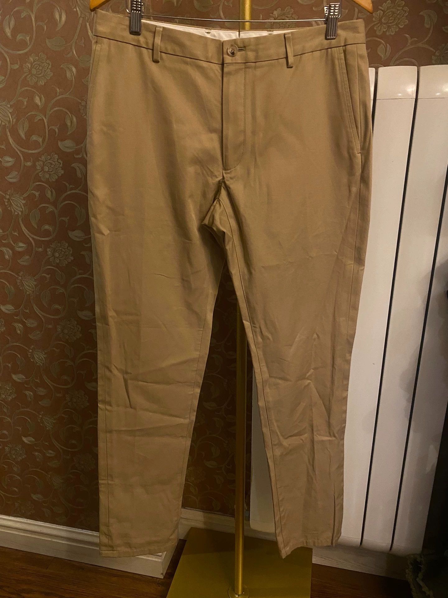 Burberry Beige Casual Pants Size 34 Size US 34 / EU 50 - 1 Thumbnail
