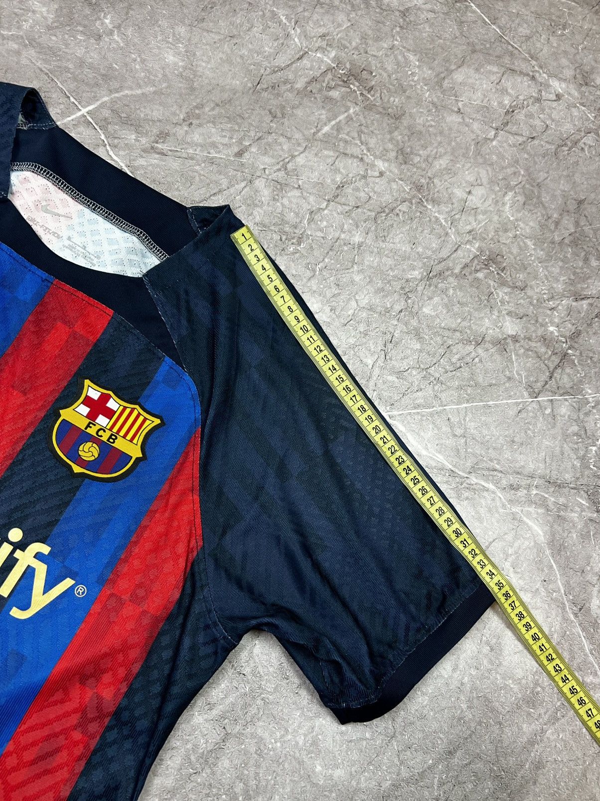Nike Nike F.C Barcelona Soccer Jersey Size Xl Size US XL / EU 56 / 4 - 12 Thumbnail