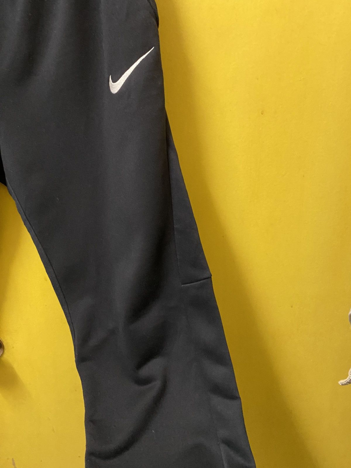 Nike Nike Track Pants Small Logo Black Colour Size US 32 / EU 48 - 3 Thumbnail