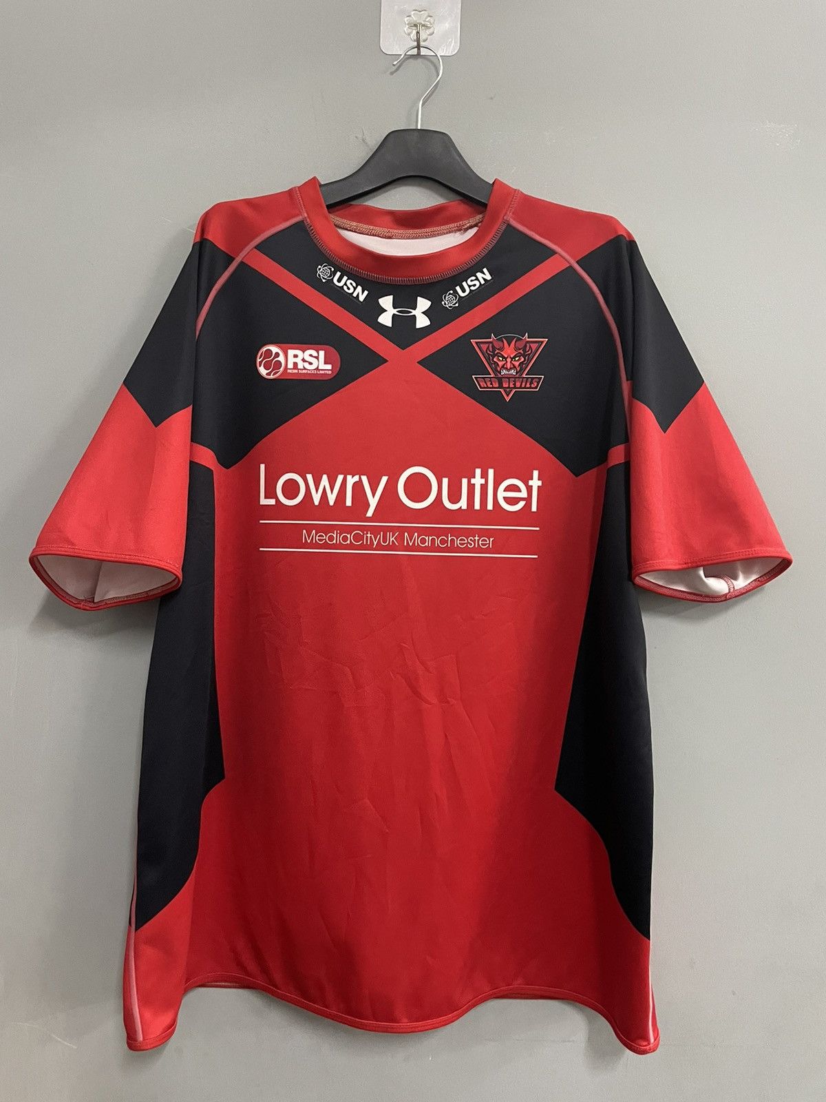 Under Armour Vintage SALFORD RED DEVILS Rugby Jersey Size US XXL / EU 58 / 5 - 1 Thumbnail