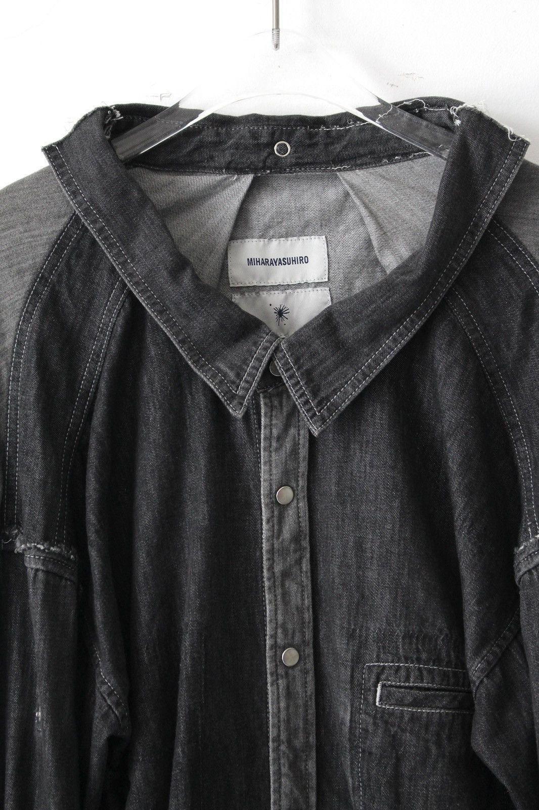 Maison MIHARA YASUHIRO 2010S MIHARAYASUHIRO DECONSTRUCTED 2 TONE DENIM SHIRT Size US L / EU 52-54 / 3 - 3 Thumbnail