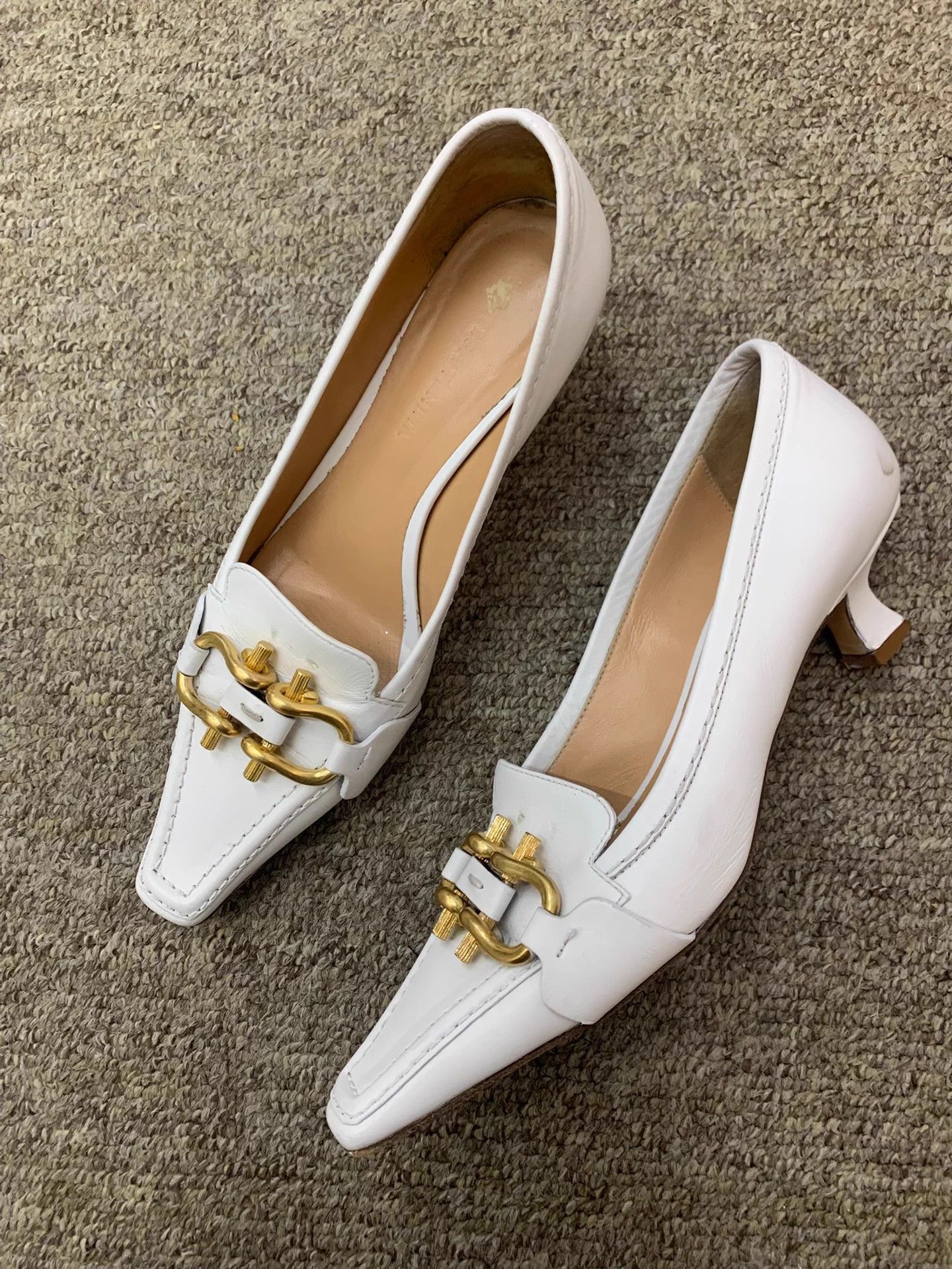 Bottega Veneta Bottega Veneta White Kitten Heel Metal Pump 36 New Size US 5 / IT 35 - 2 Thumbnail