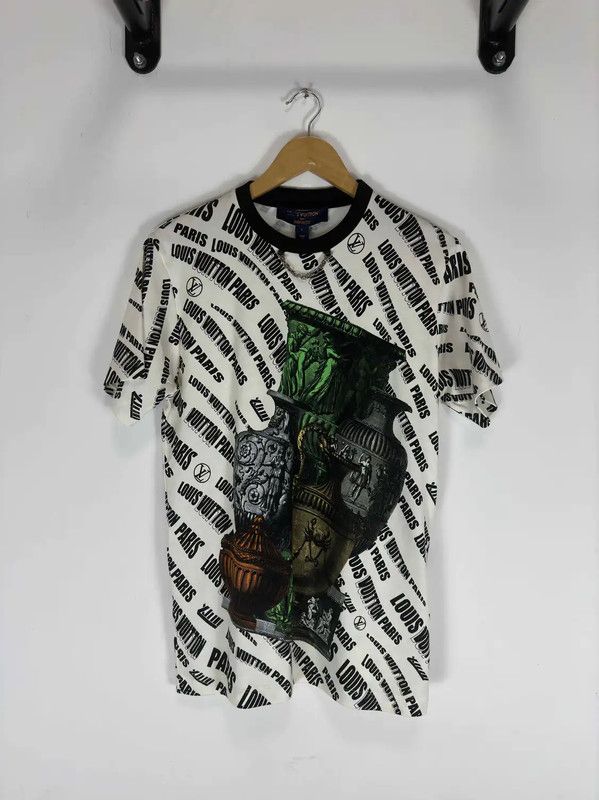 Louis Vuitton Louis Vuitton Summer White Cotton T-Shirt 0089 Size S / US 4 / IT 40 - 1 Thumbnail