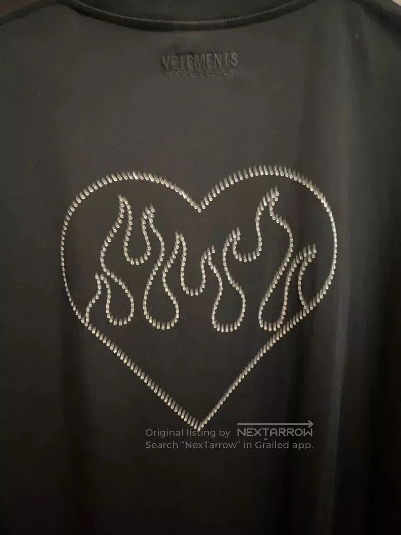 Vetements Heart Rhinestone Short Sleeve Tee.