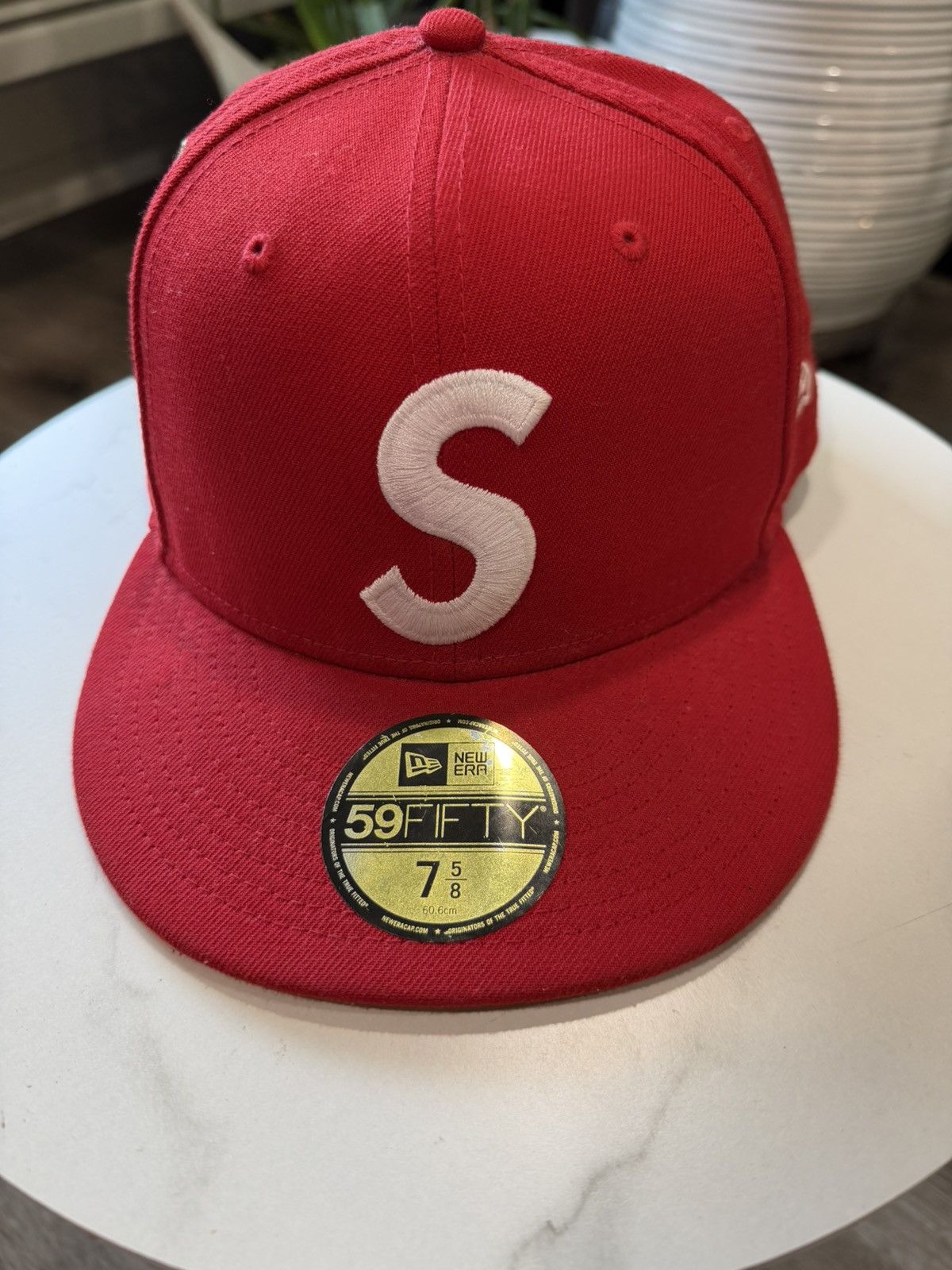 Supreme SUPREME JESUS PIECE FITTED RED/GOLD 7/58 Size ONE SIZE - 1 Thumbnail