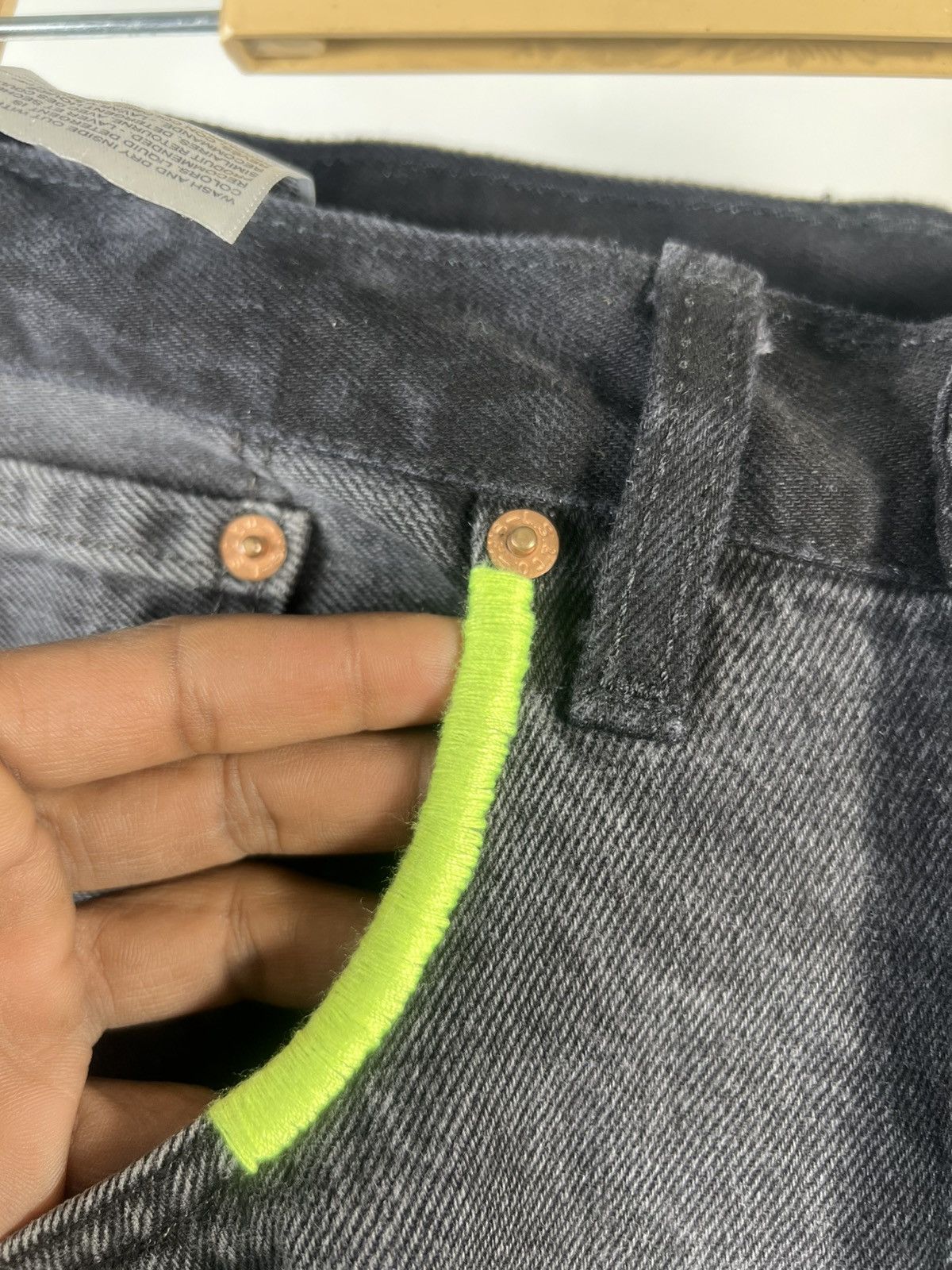 Levi's 1OF1 uncycled levis neon printed baggy fit denim Size US 30 / EU 46 - 6 Thumbnail