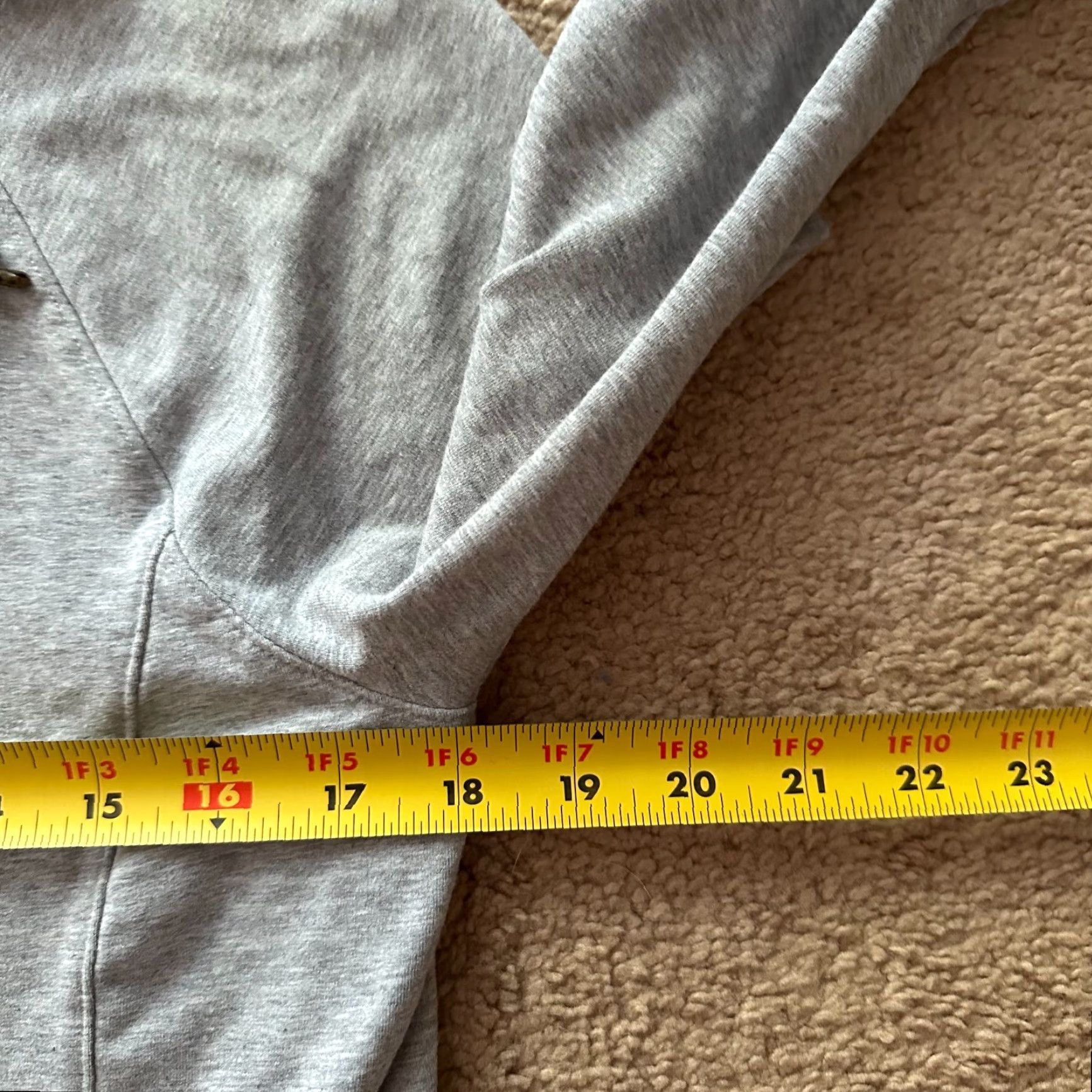 Athleta Athleta Sweatshirt Womens Medium Fleece Pullover High Neck Gray Pockets Size M / US 6-8 / IT 42-44 - 7 Thumbnail