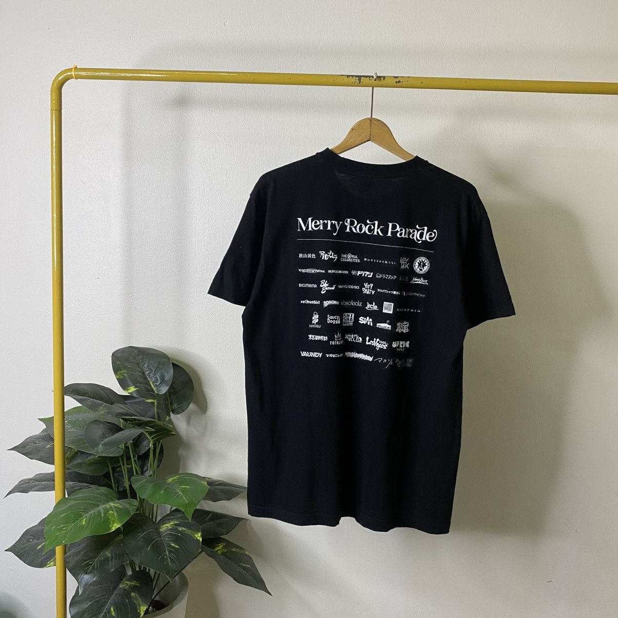 Band Tees 2021 MERRY ROCK PARADE Japanese Live Concert Lollapalooza Size US L / EU 52-54 / 3 - 6 Thumbnail