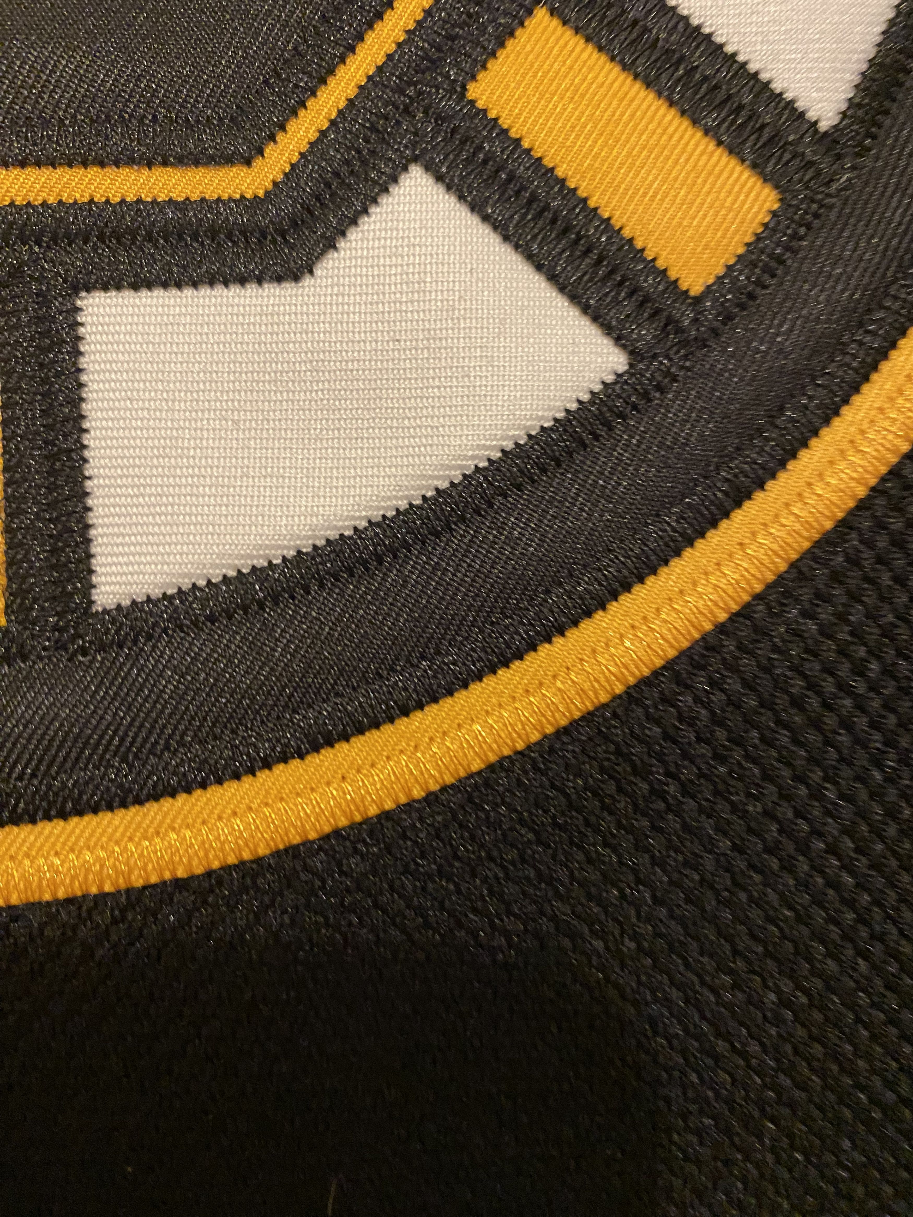 Ccm Boston Bruins Zdeno Chára jersey 33 ccm Size US L / EU 52-54 / 3 - 7 Thumbnail