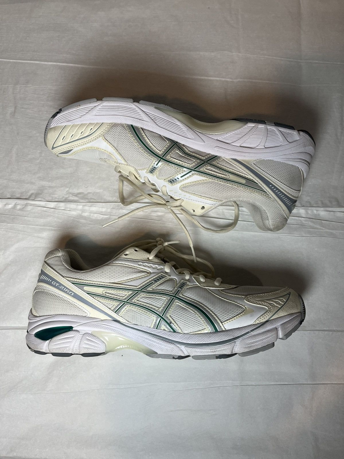 Asics Green & Beige Asics Size US 12 / EU 45 - 6 Thumbnail