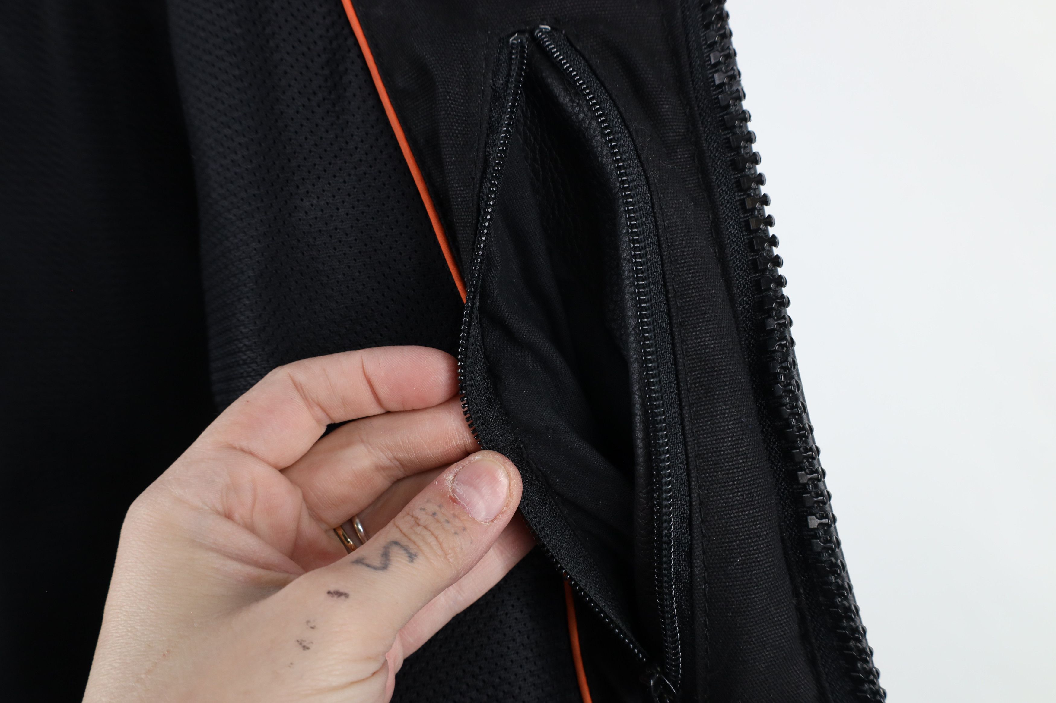 Vintage Vintage Y2K Streetwear Strap Tactical Motorcycle Vest Size US M / EU 48-50 / 2 - 10 Thumbnail