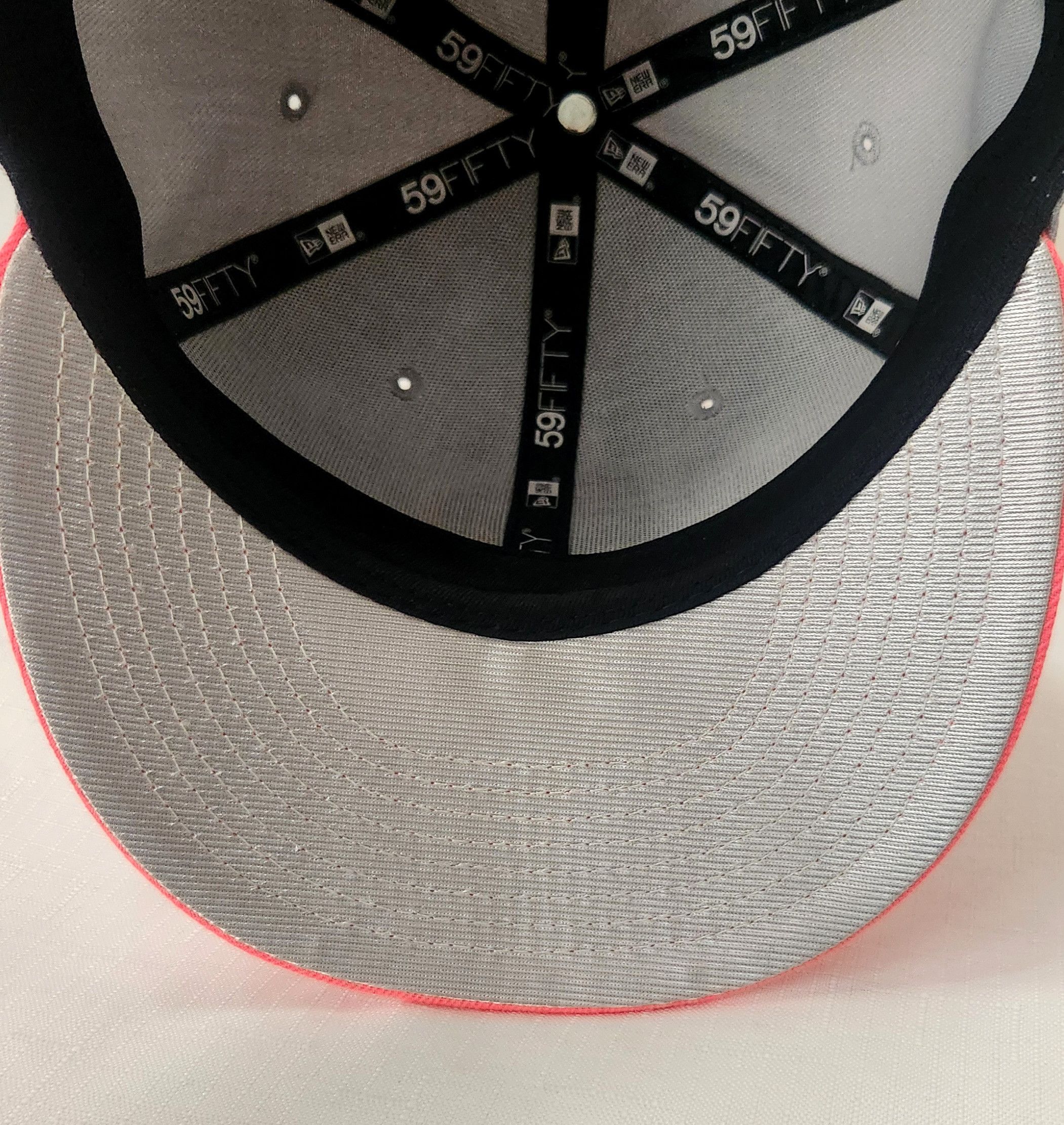 New Era San Diego Padres New Era 59FIFTY Metallic City Fitted Hat Size ONE SIZE - 5 Thumbnail