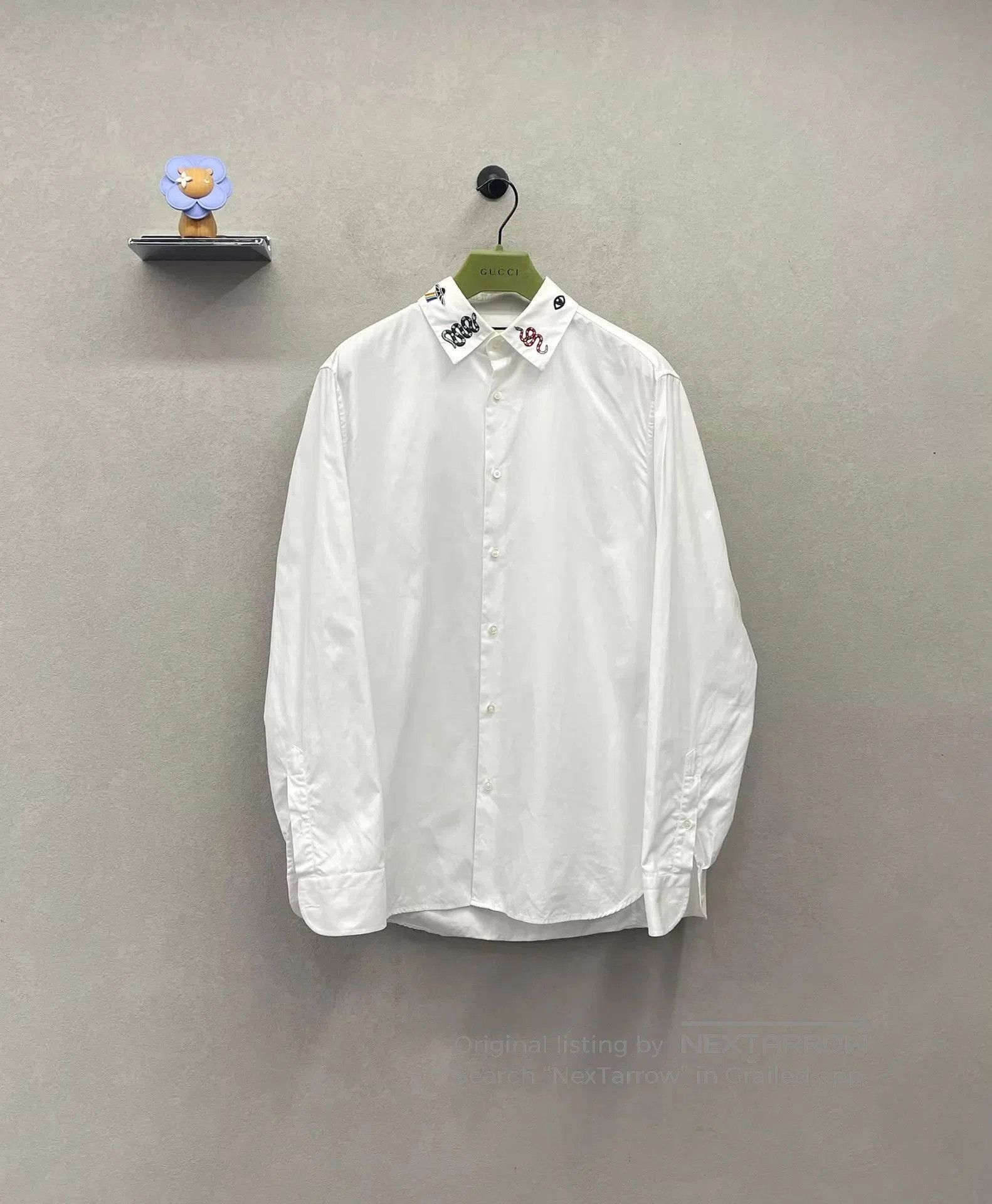 Gucci White Embroidered Collar Long Sleeve Button. Size US XL / EU 56 / 4 - 2 Thumbnail